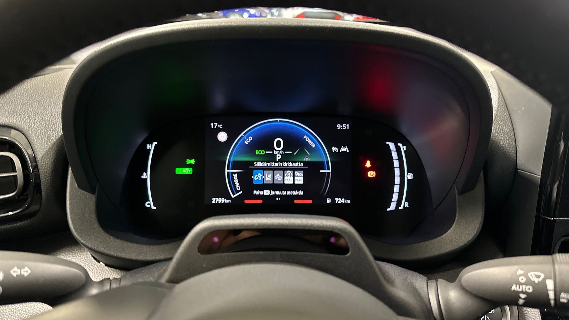 Toyota Yaris Cross 15