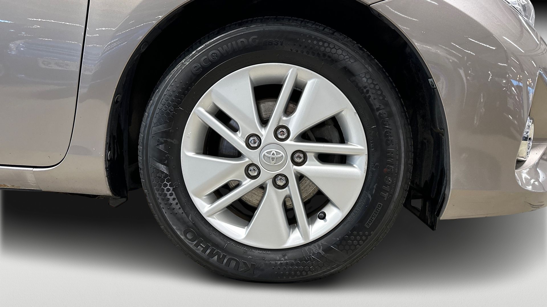 Toyota Auris 2013