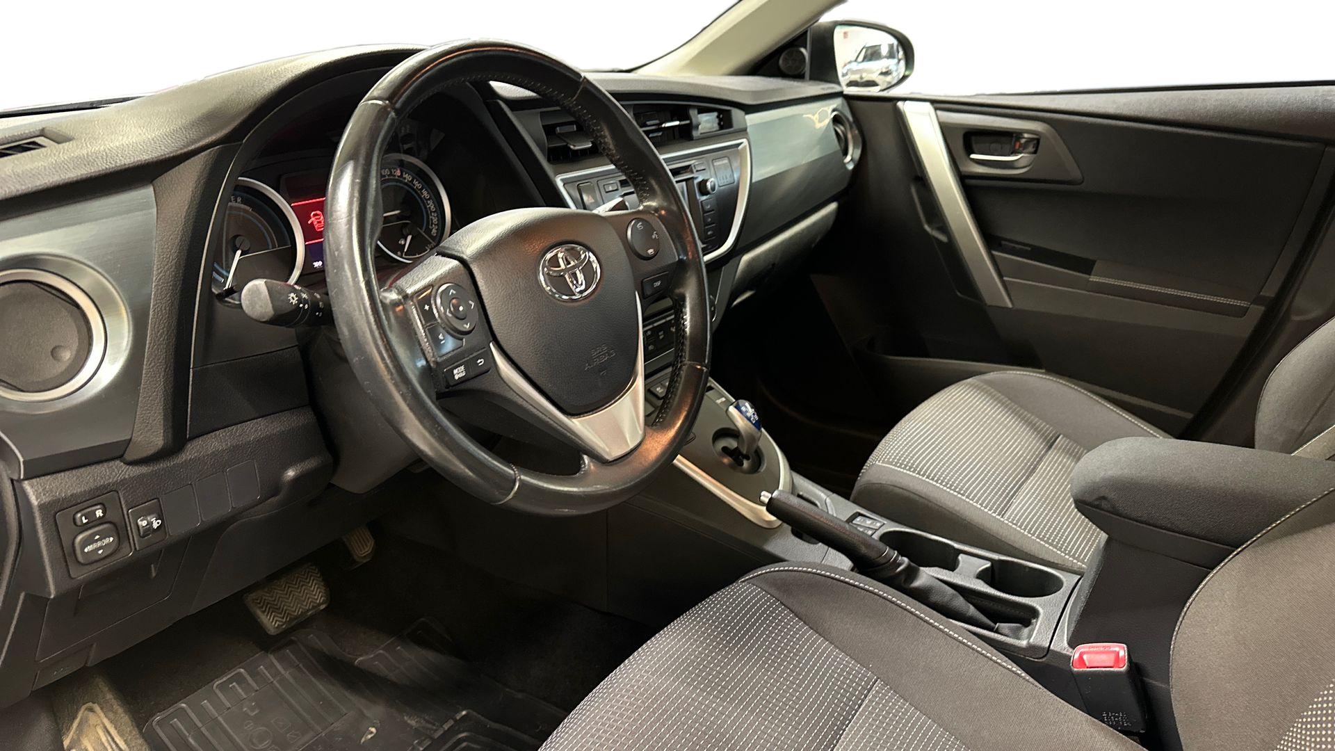 Toyota Auris 2013