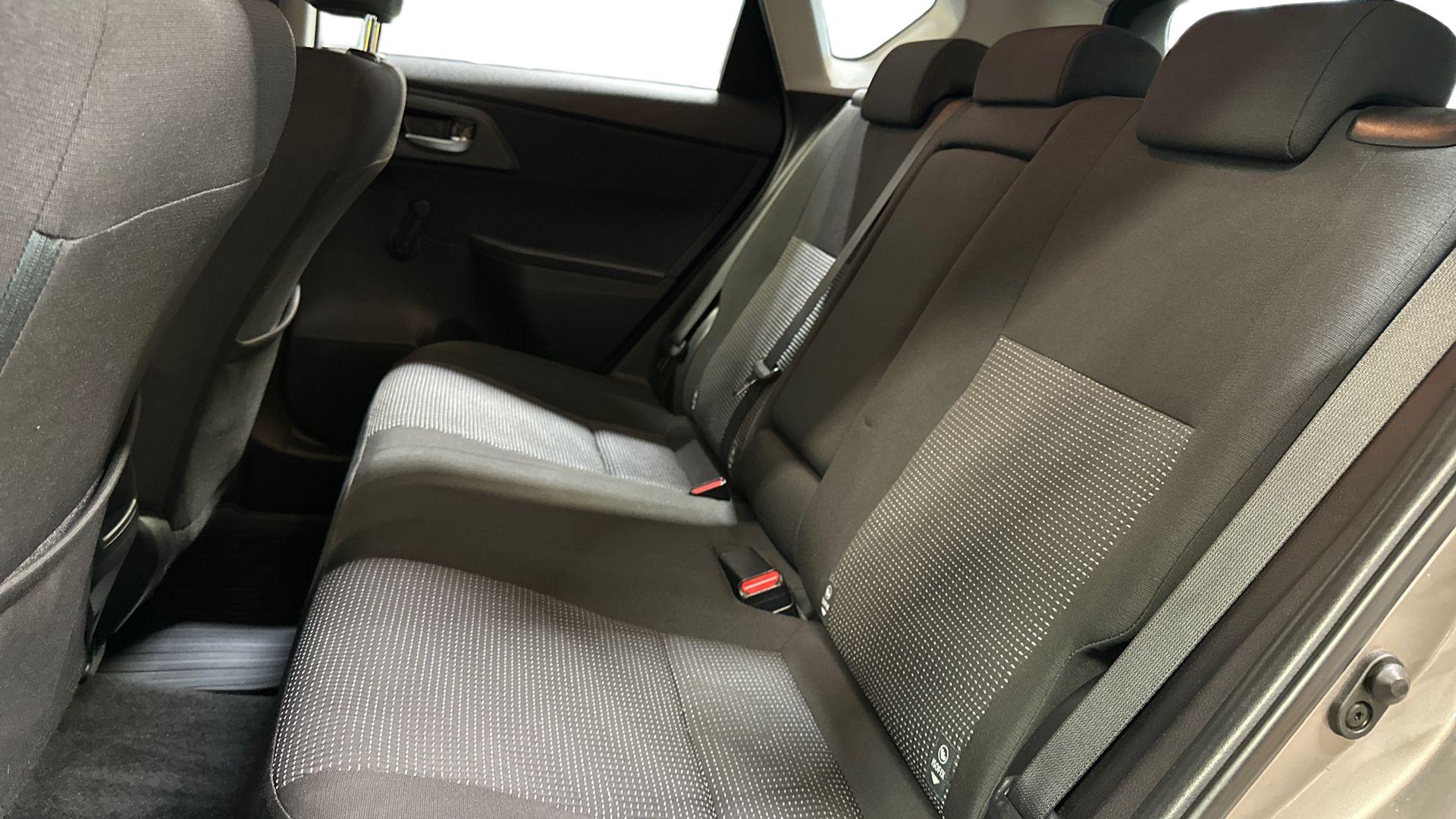 Toyota Auris 2013