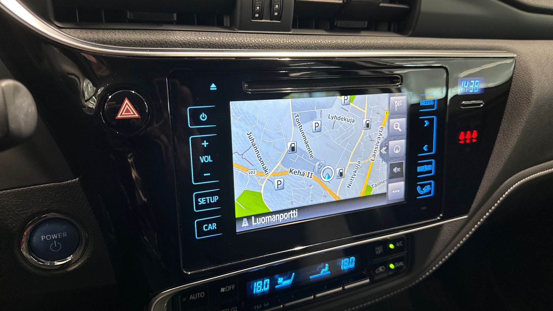 TOYOTA AURIS 2018