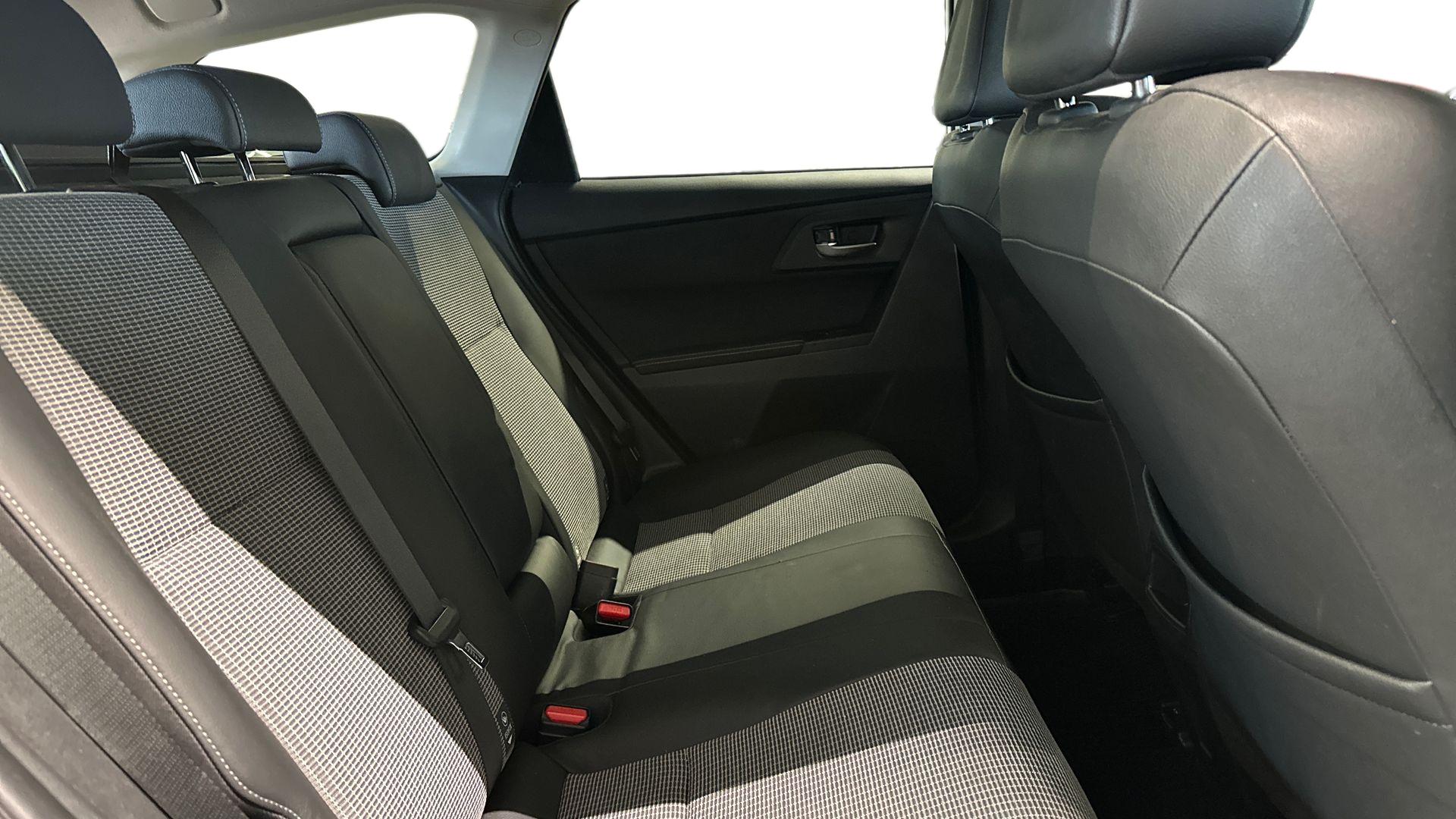 TOYOTA AURIS 2018