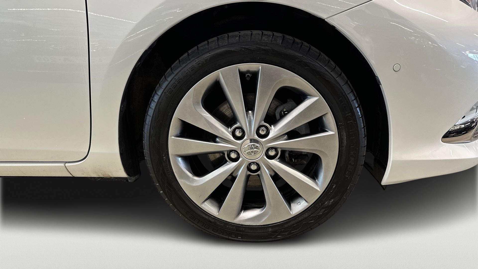 TOYOTA AURIS 2018