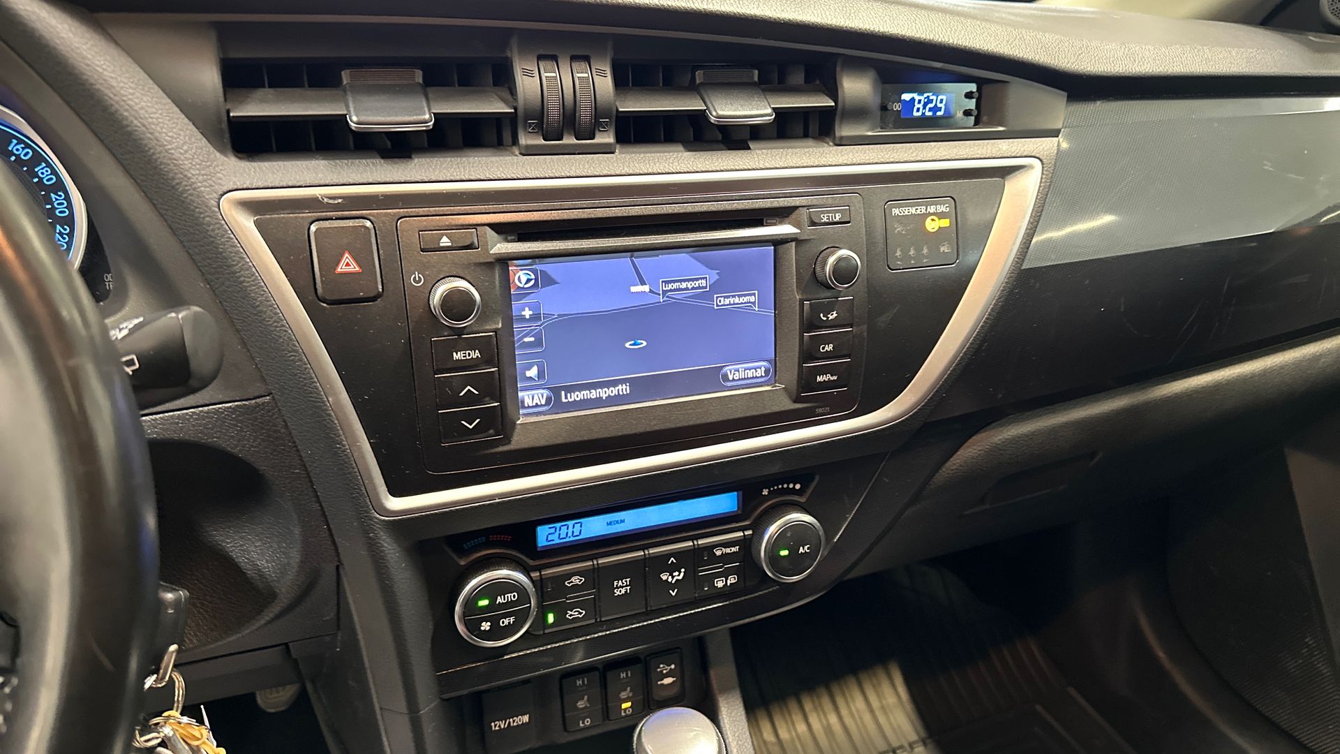 Toyota Auris 2013