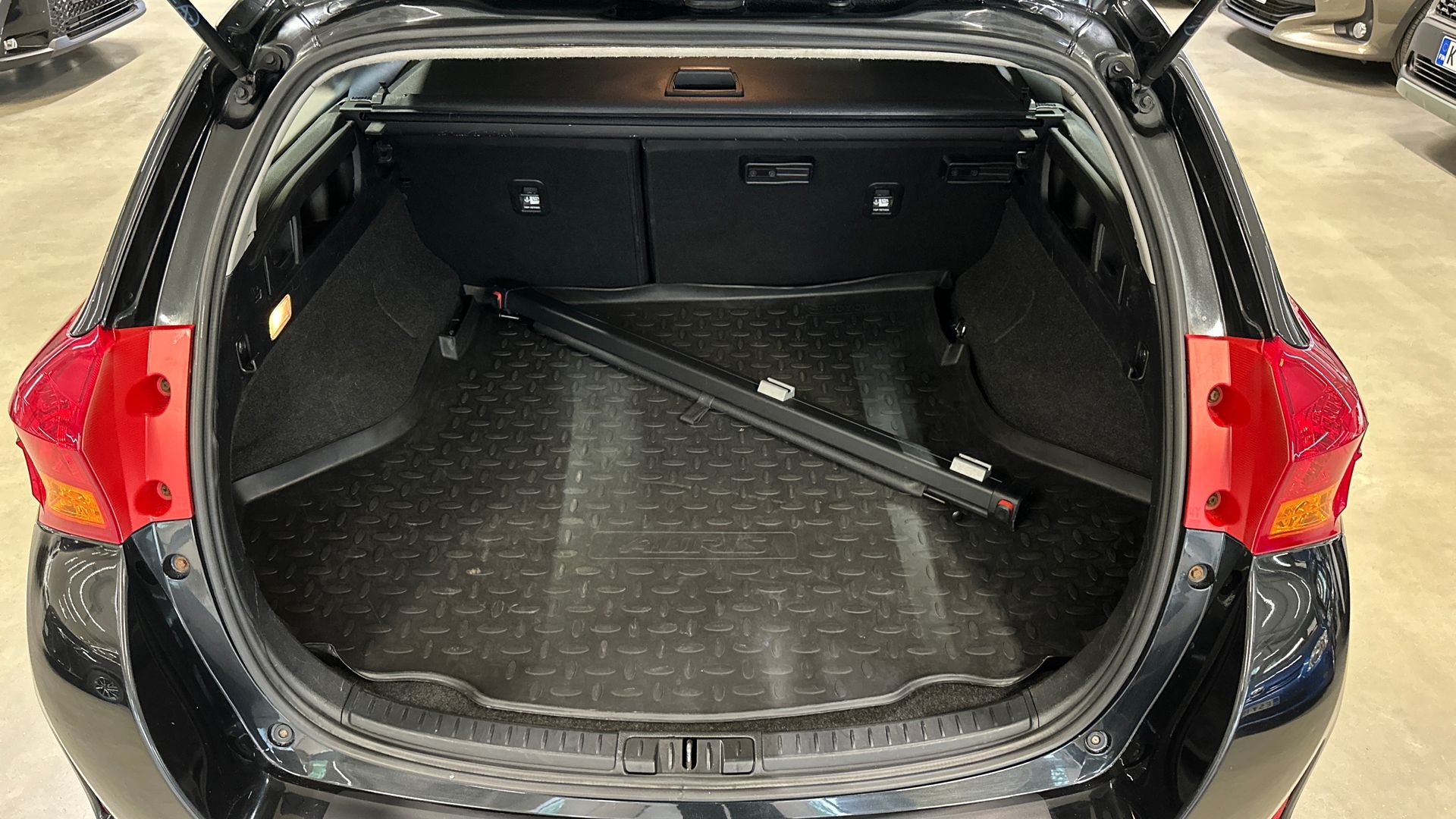 Toyota Auris 2013