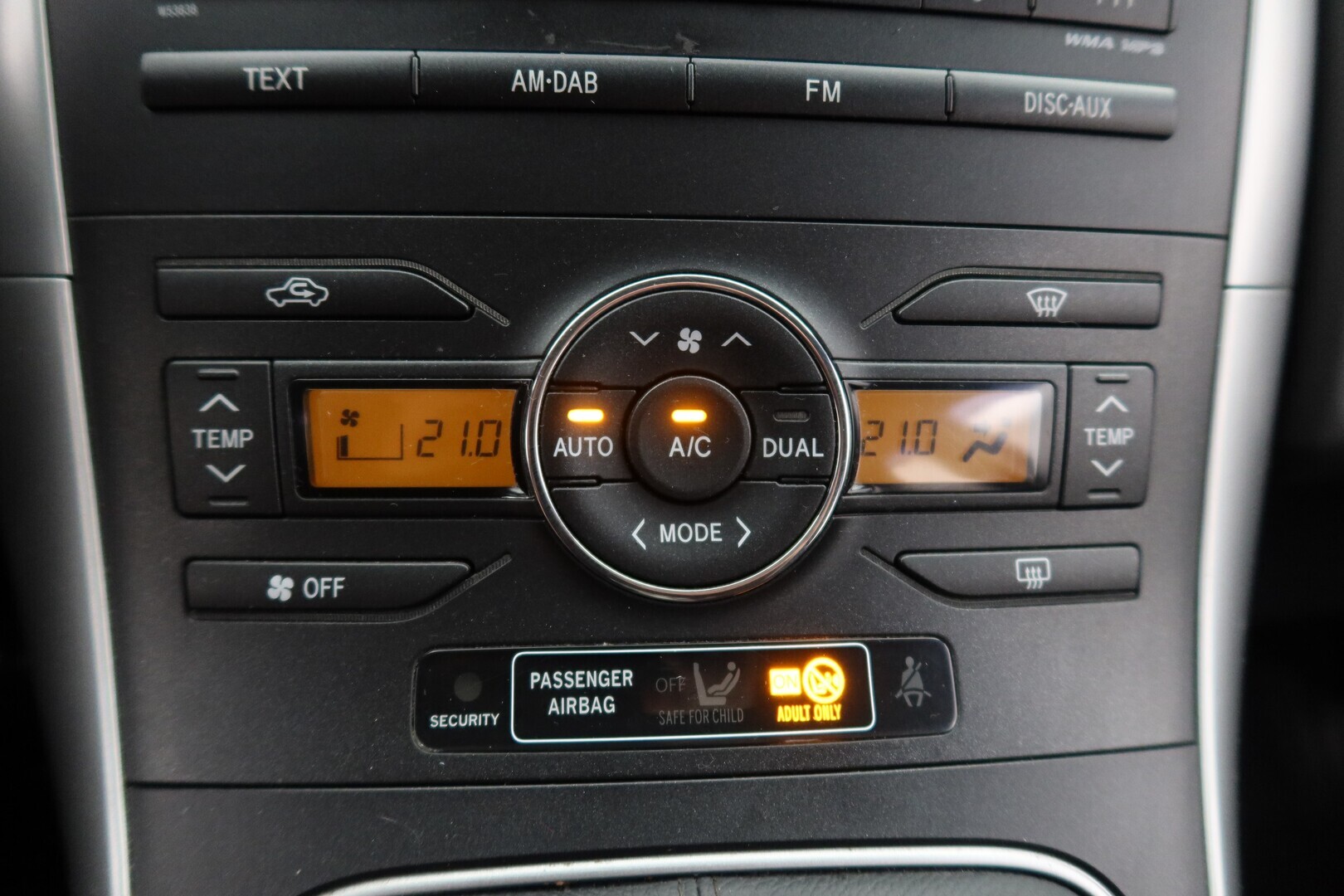 TOYOTA Auris 2010