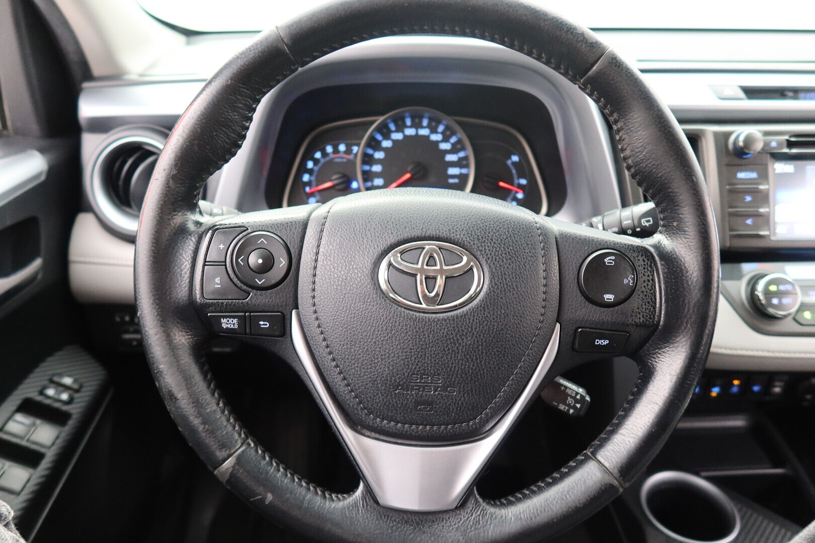 TOYOTA RAV4 2015