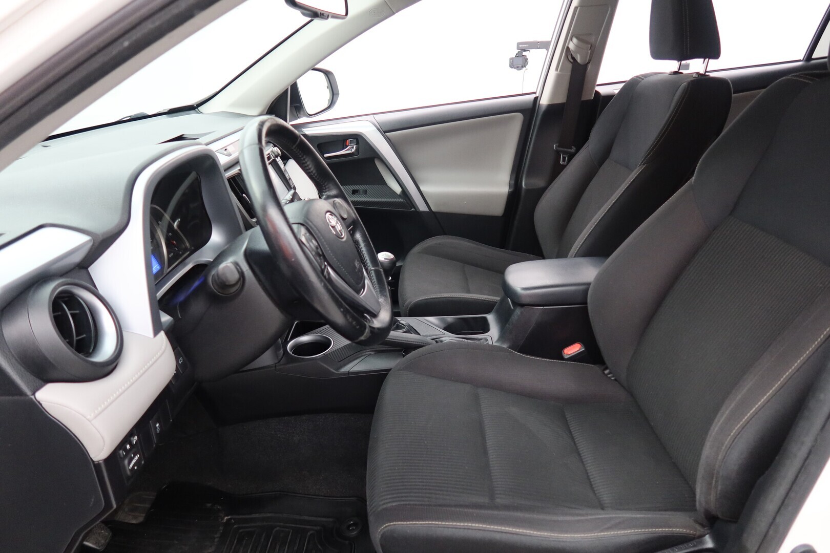 TOYOTA RAV4 2015