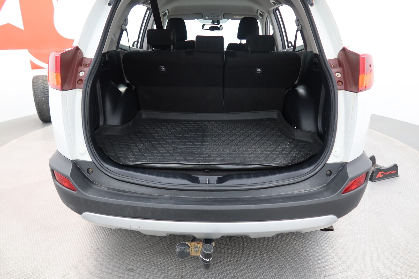 TOYOTA RAV4 2015