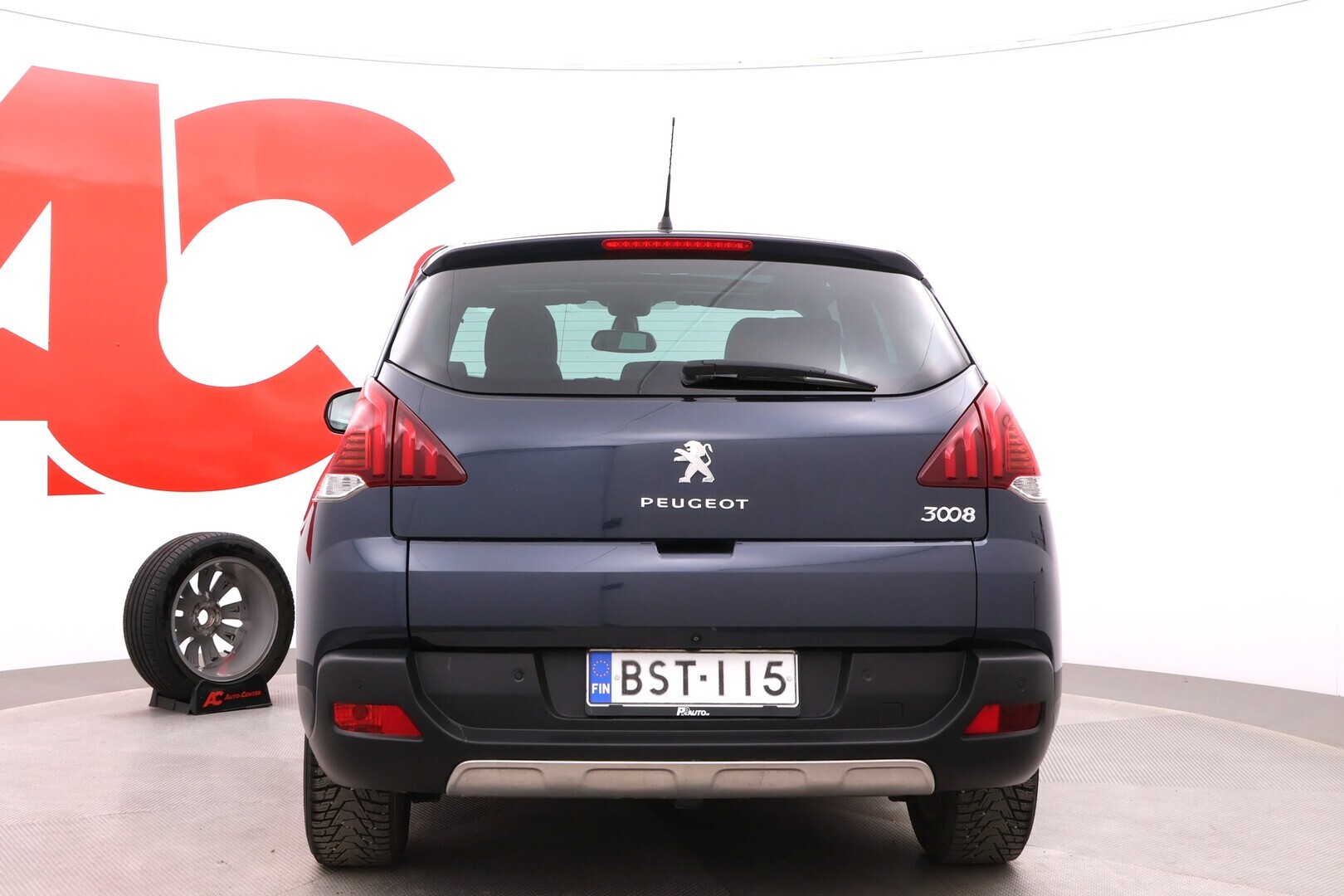 PEUGEOT 3008 2015