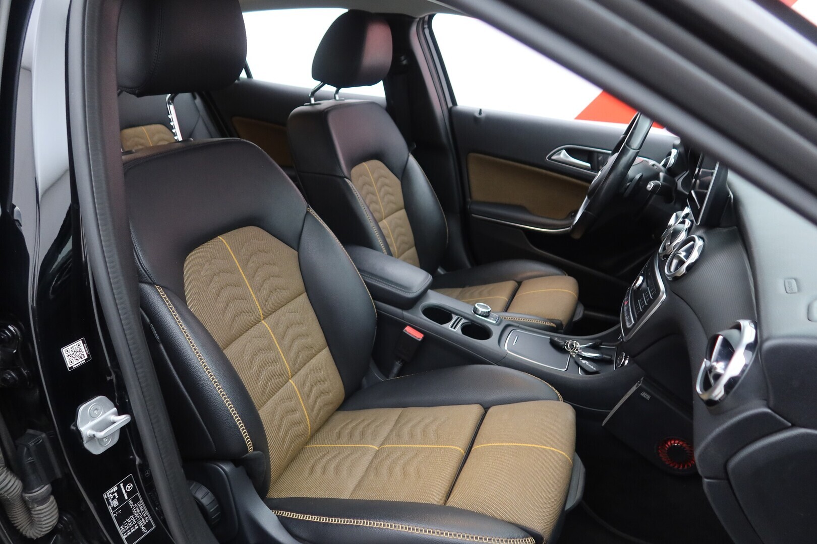MERCEDES-BENZ GLA 2017