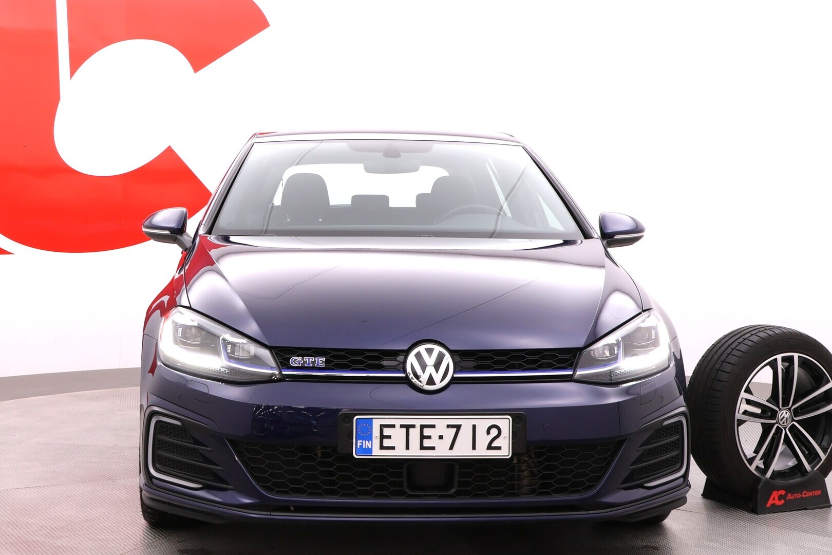 VOLKSWAGEN Golf 2020