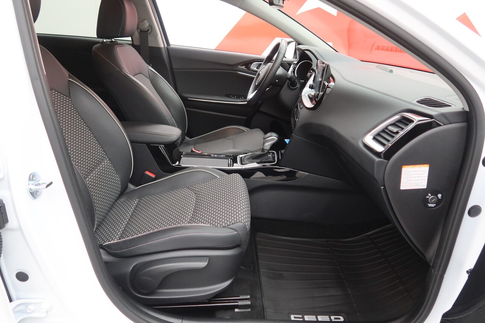 KIA Ceed 2025