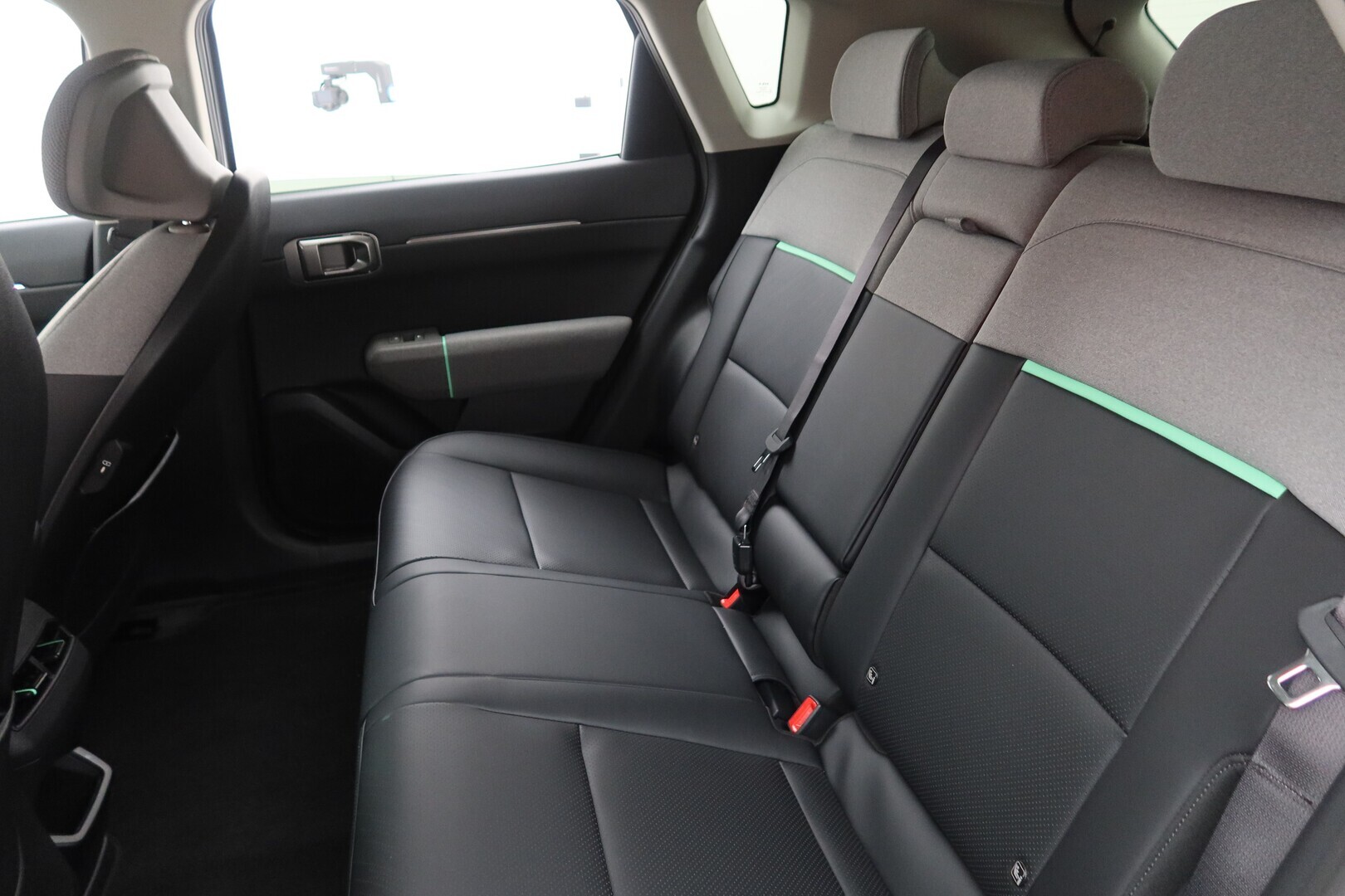 KIA EV4 2026