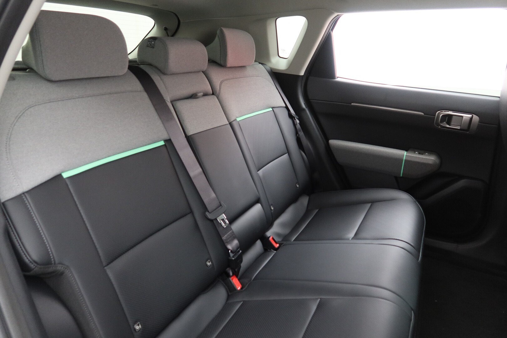 KIA EV4 2026