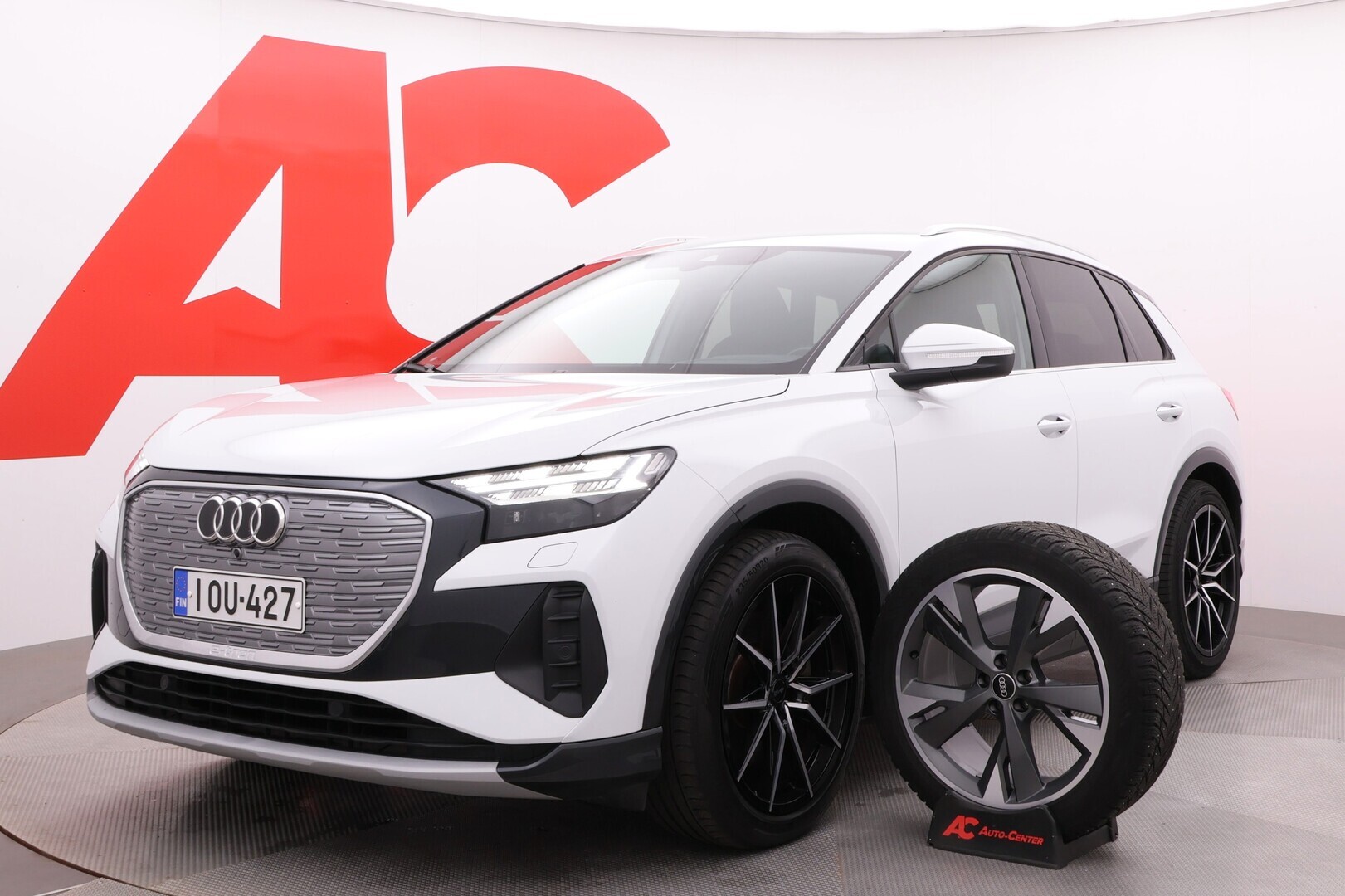 AUDI Q4 e-tron 2021