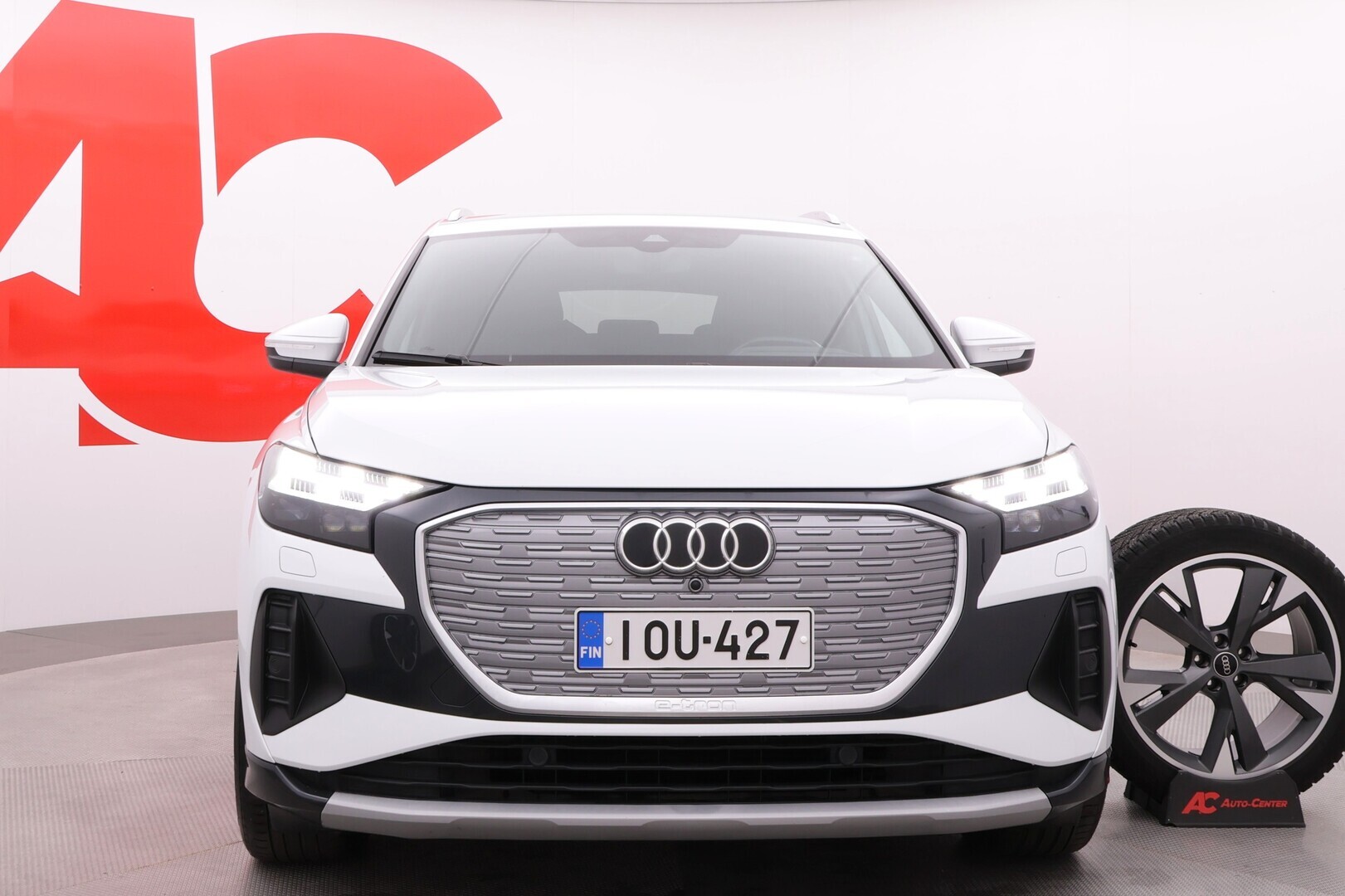 AUDI Q4 e-tron 2021