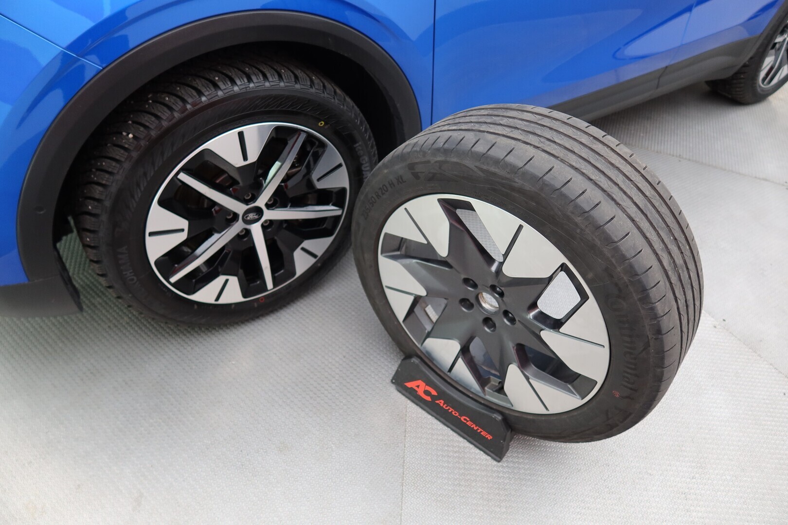 FORD Explorer 2024