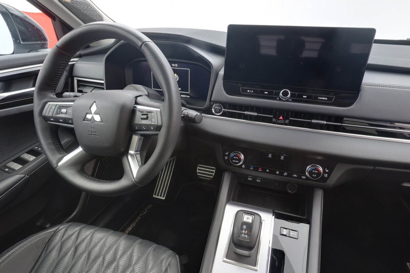 MITSUBISHI Outlander 2025