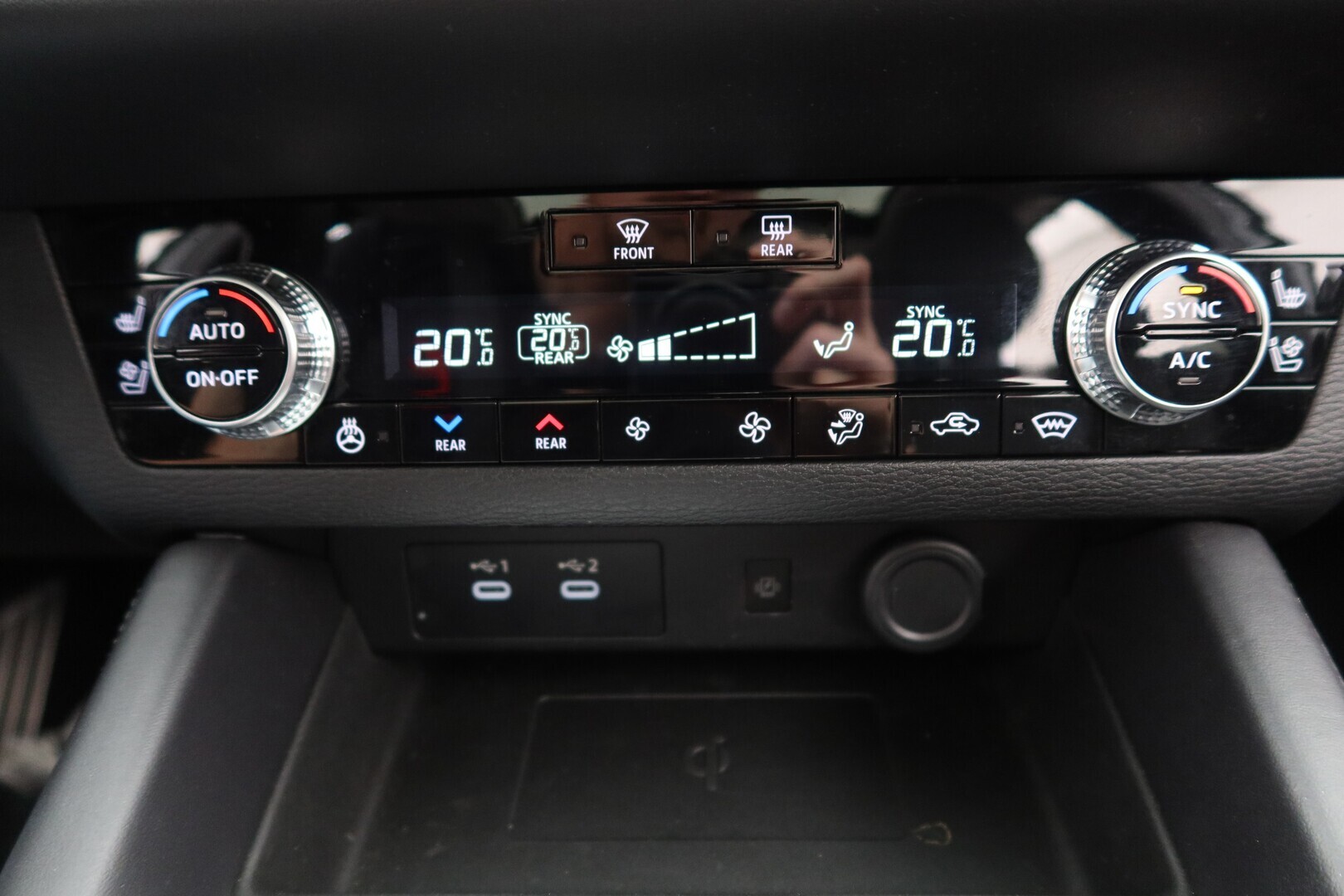 MITSUBISHI Outlander 2025