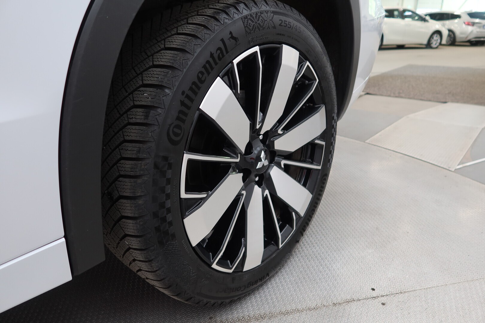 MITSUBISHI Outlander 2025