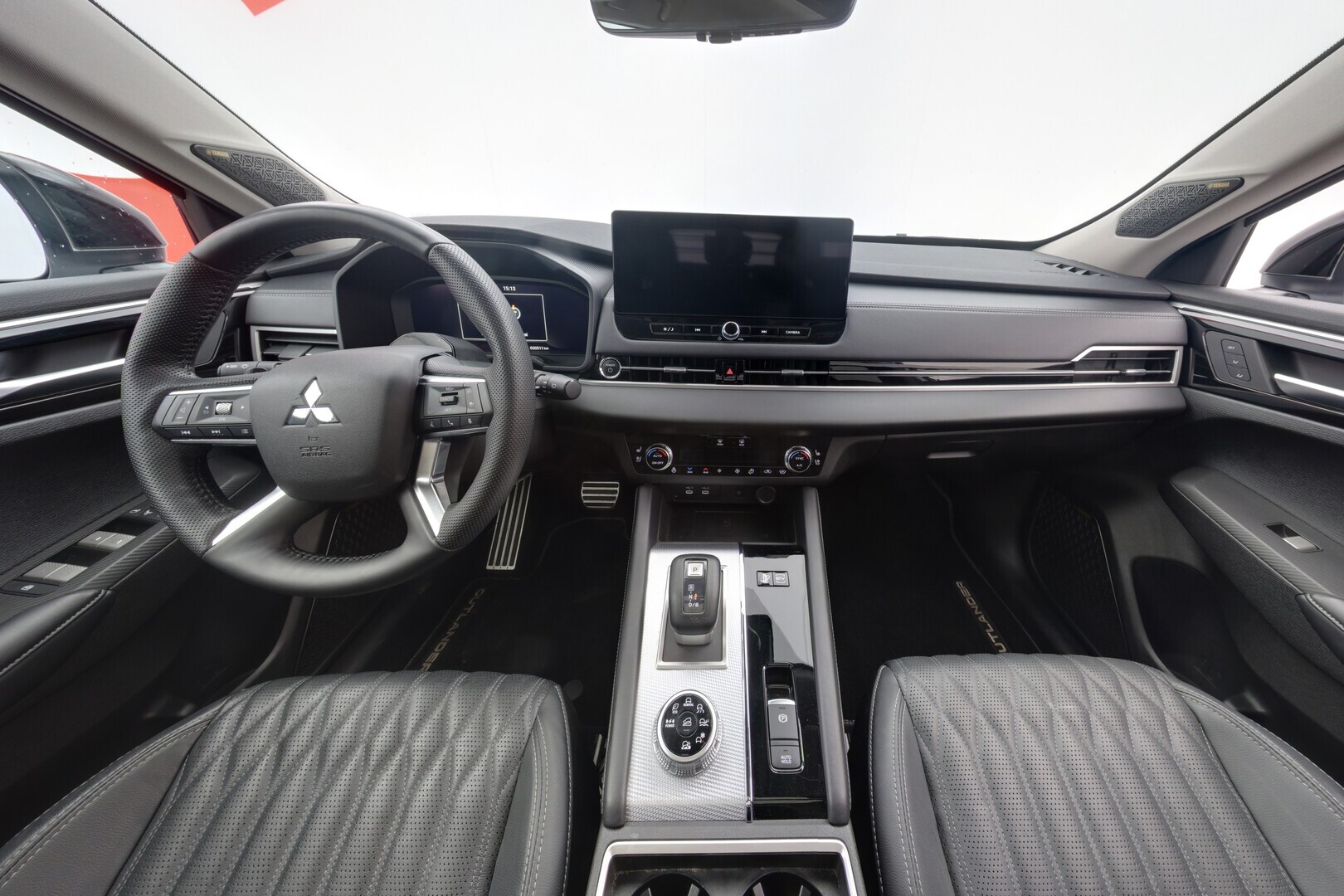 MITSUBISHI Outlander 2025