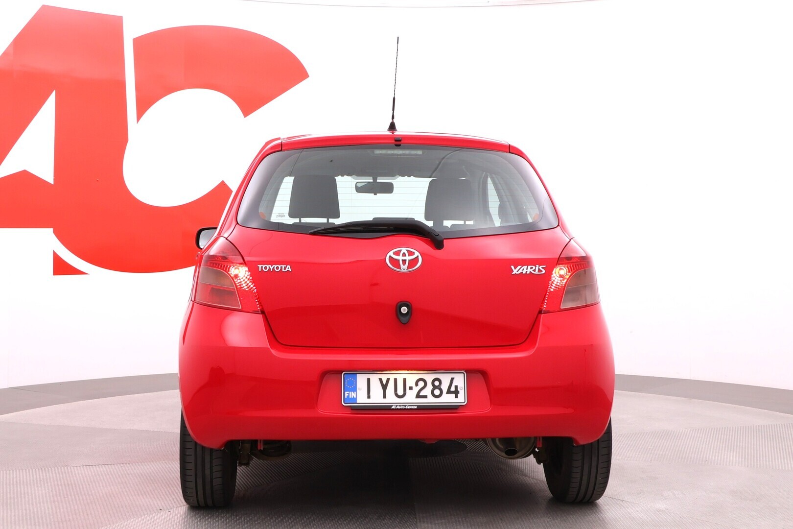 TOYOTA Yaris 2008