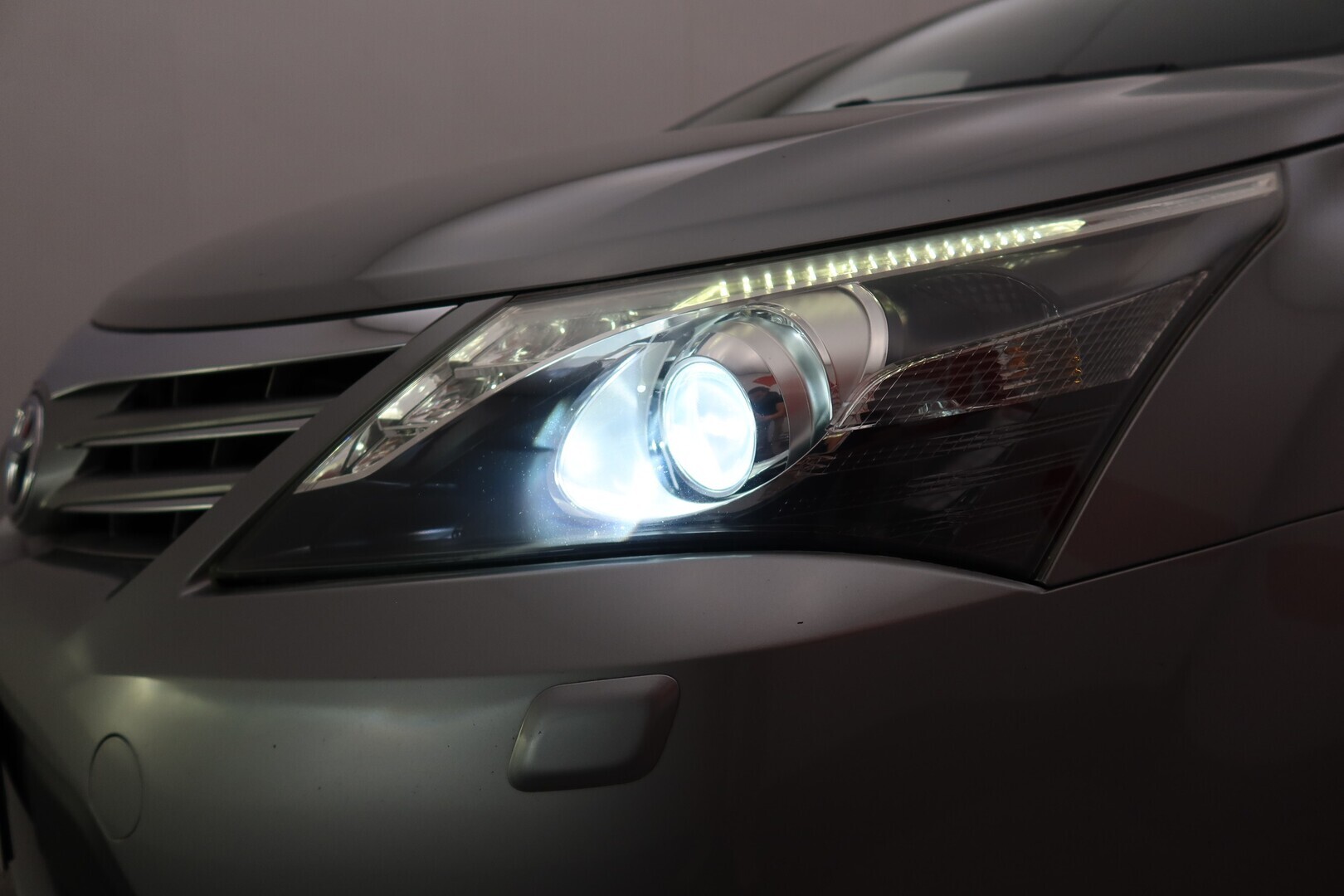 TOYOTA Avensis 2013