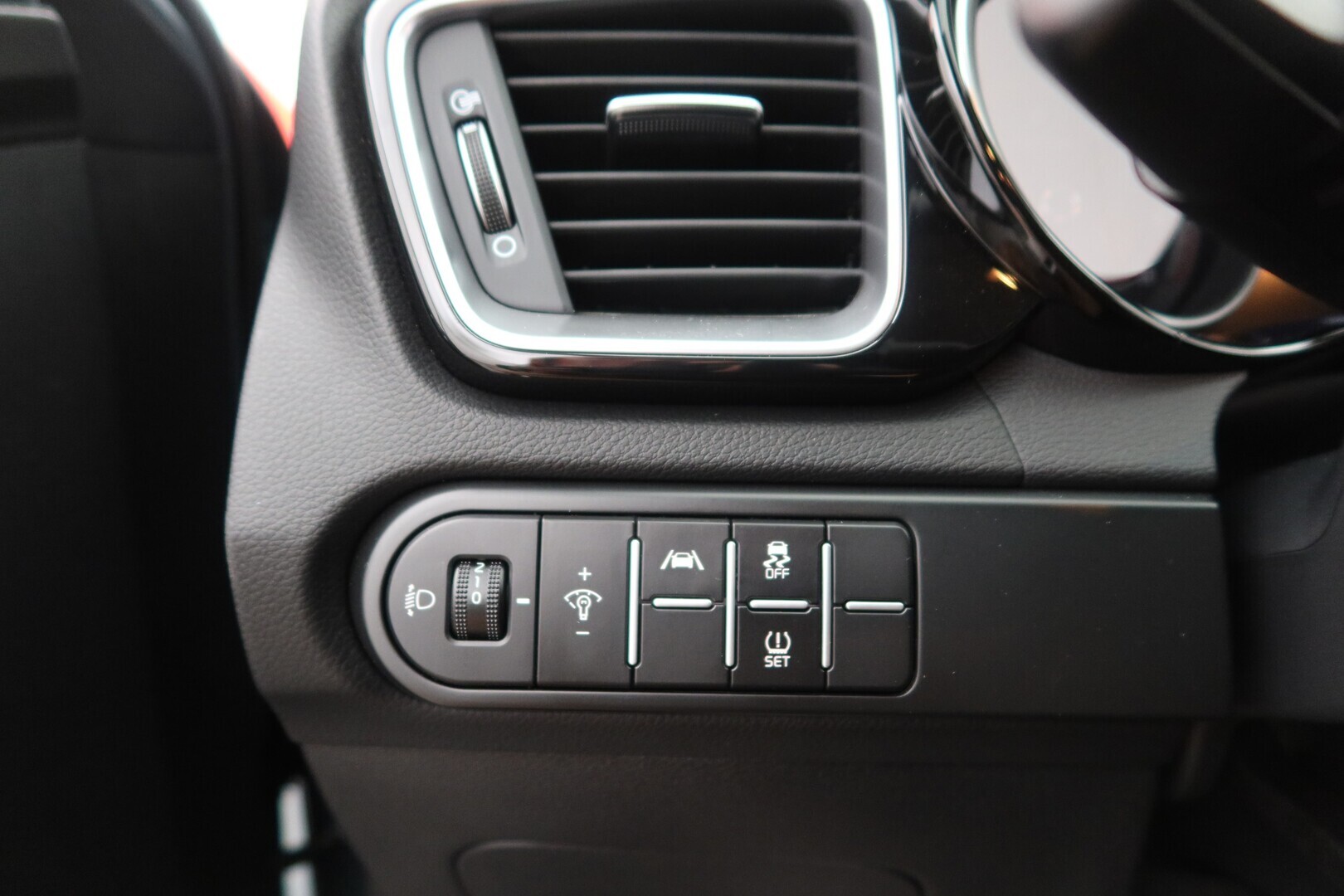 KIA XCeed 2024