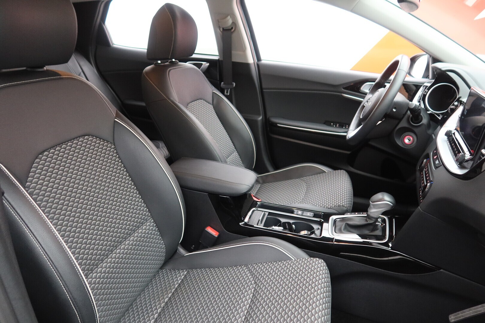 KIA XCeed 2024