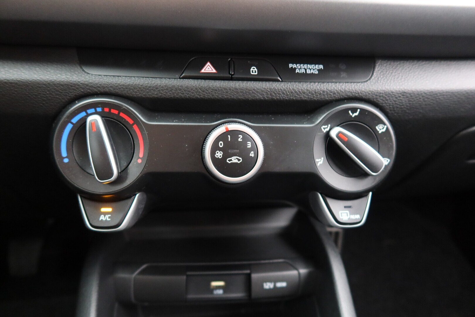 KIA Rio 2024