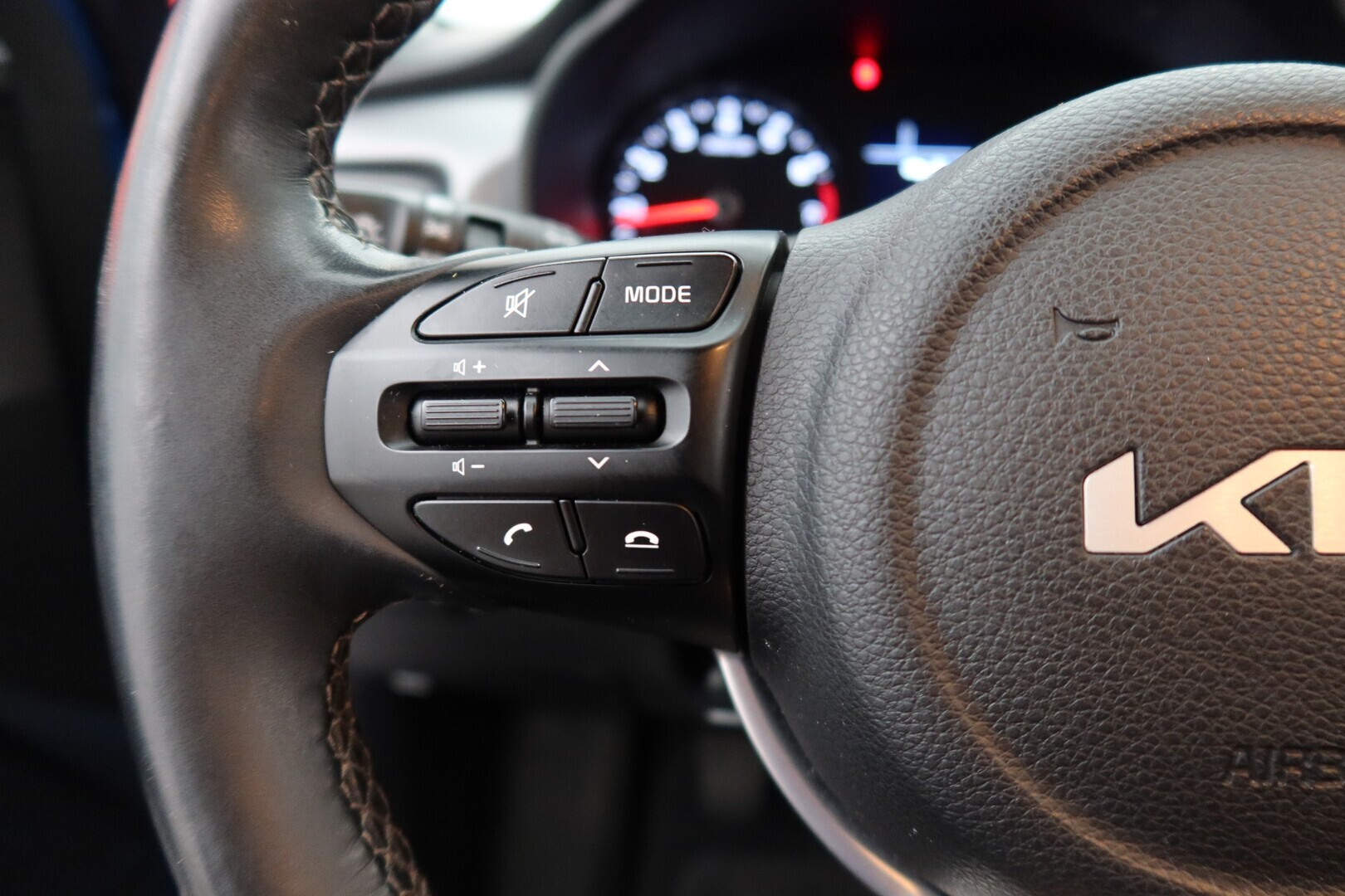 KIA Rio 2024