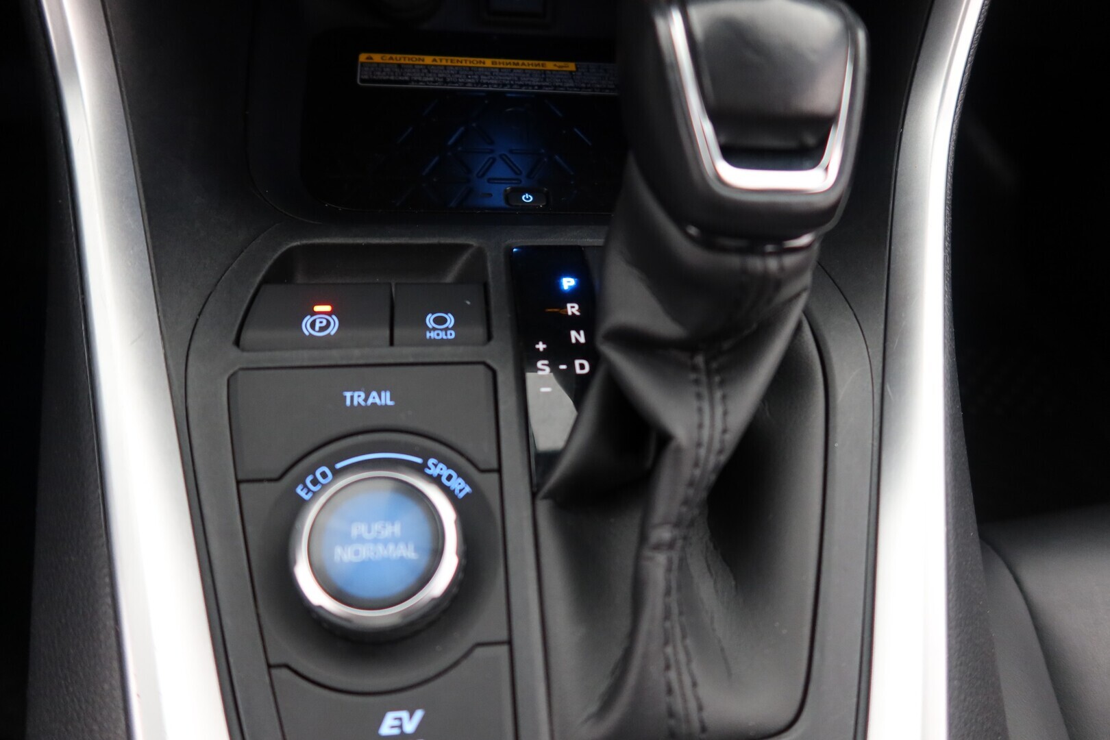 TOYOTA RAV4 2021