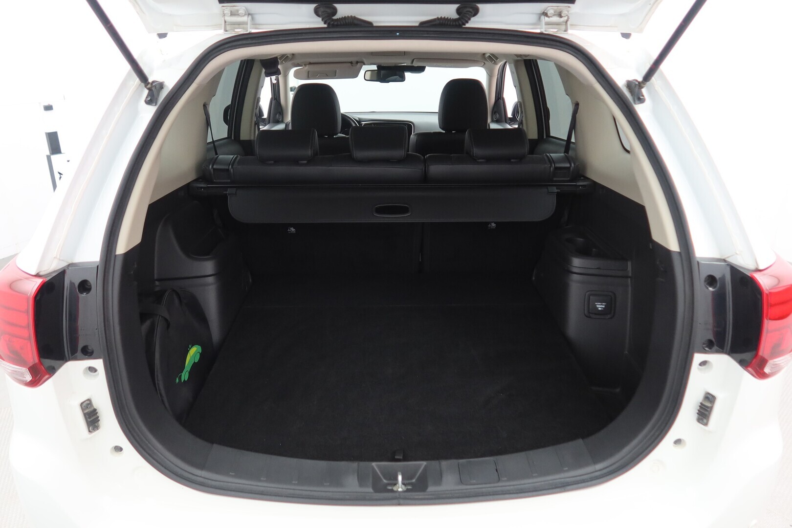 MITSUBISHI Outlander PHEV 2018