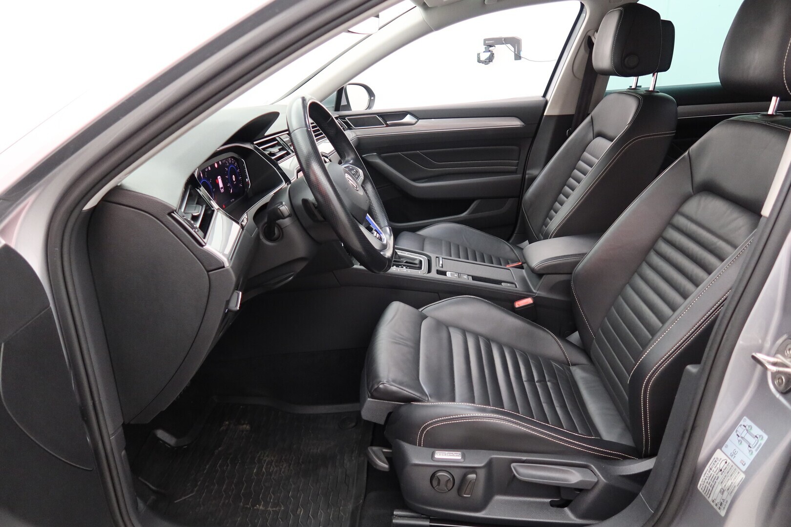 VOLKSWAGEN Passat 2019