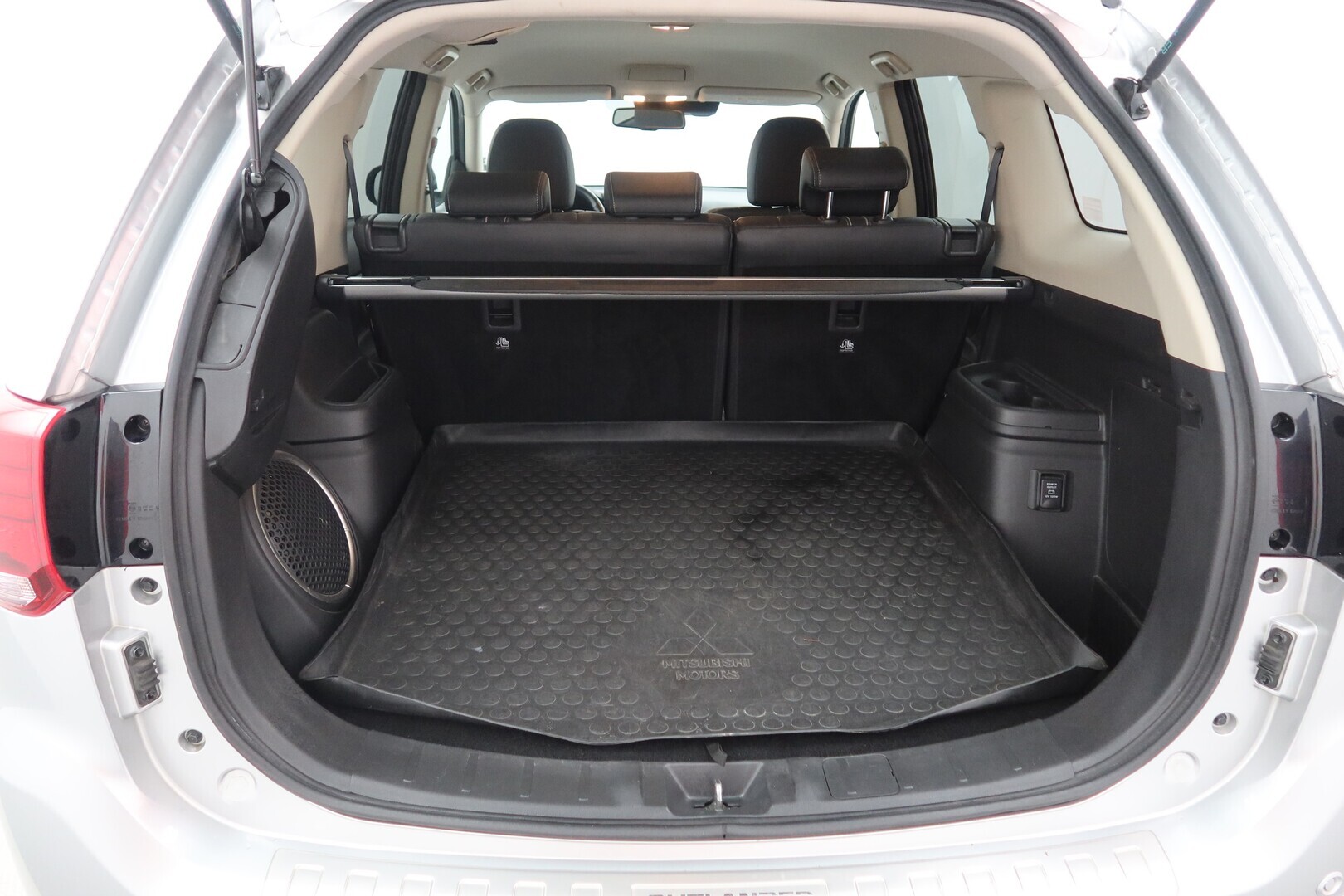 MITSUBISHI Outlander PHEV 2018