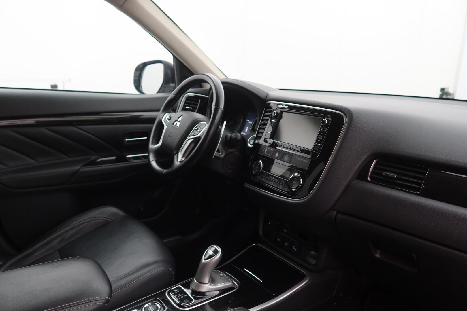 MITSUBISHI Outlander PHEV 2018