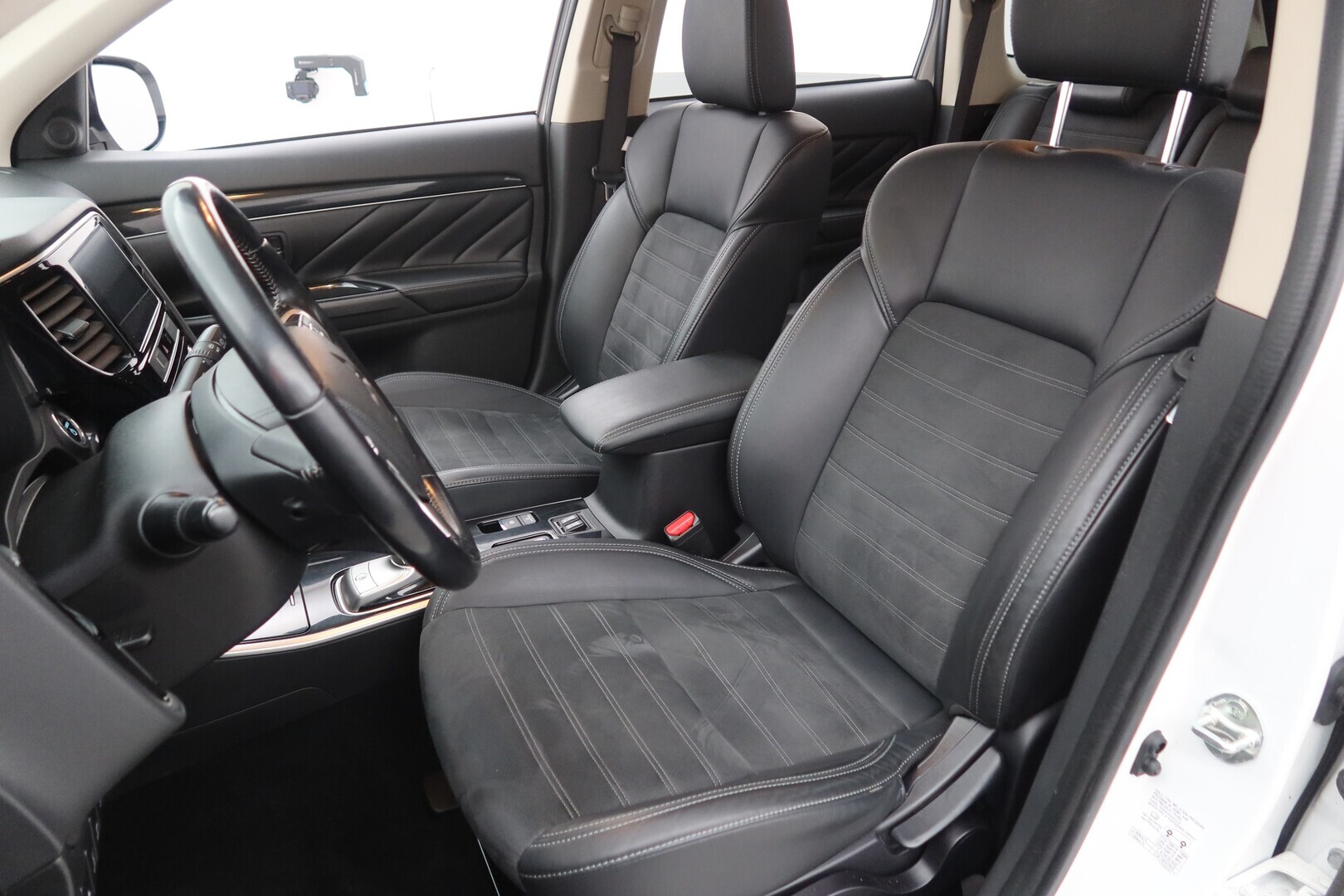 MITSUBISHI Outlander PHEV 2019