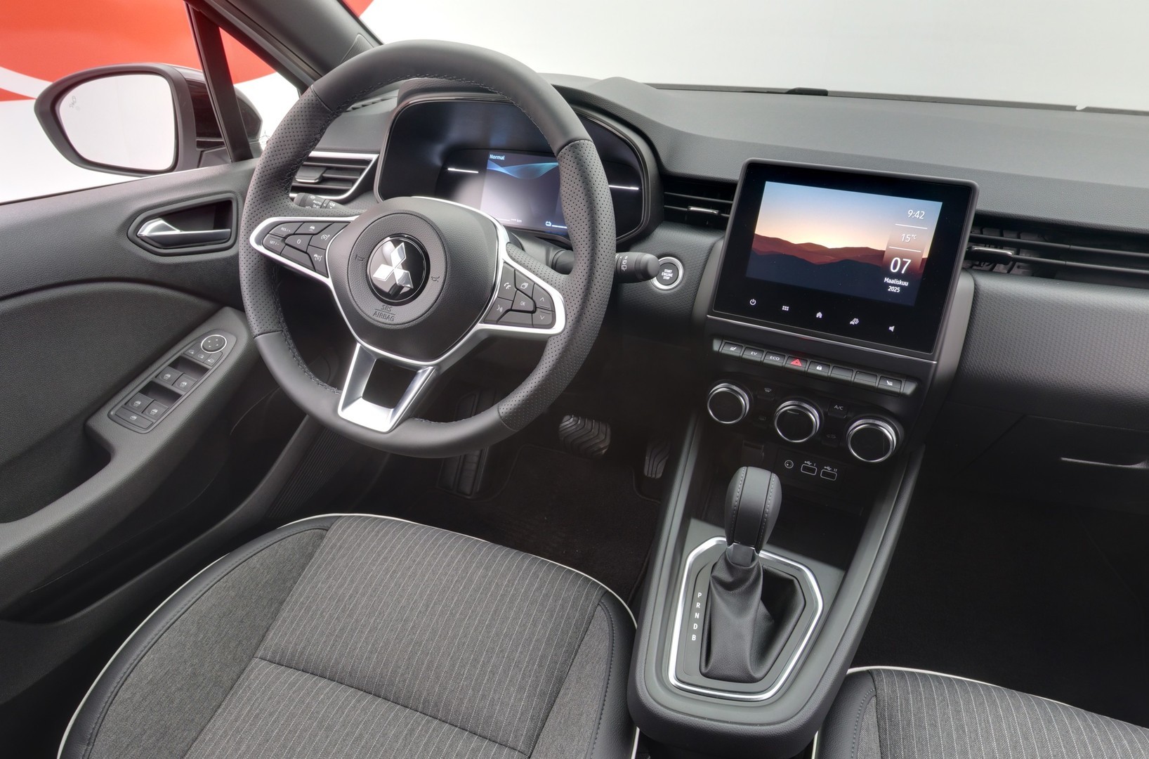 MITSUBISHI Colt 2024