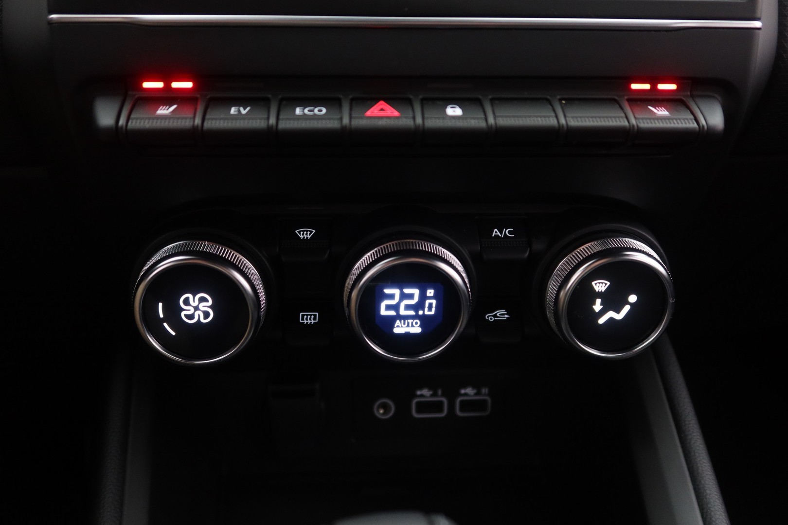 MITSUBISHI Colt 2024