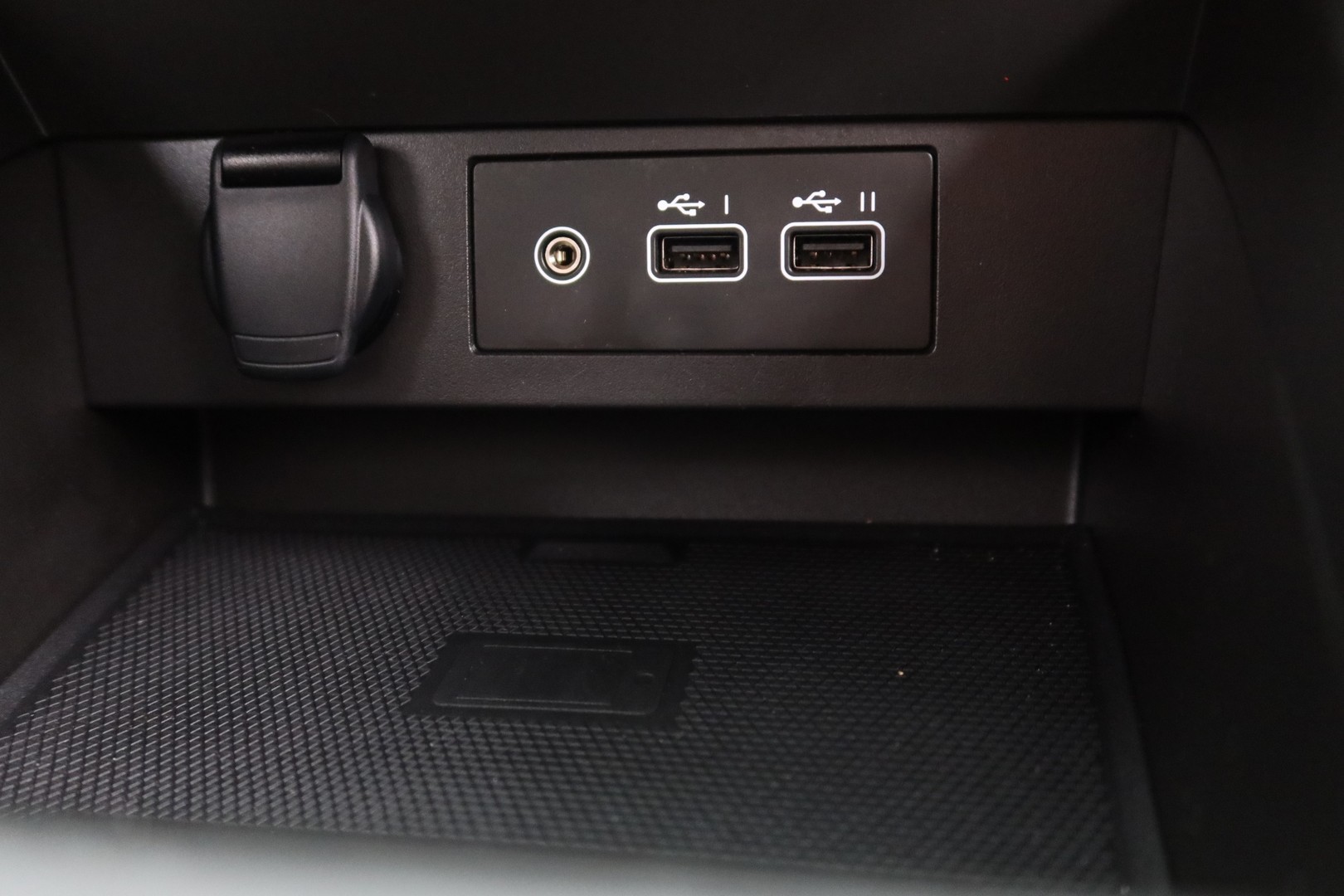 MITSUBISHI Colt 2024