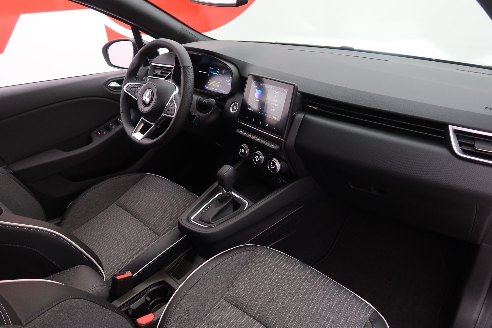 MITSUBISHI Colt 2024