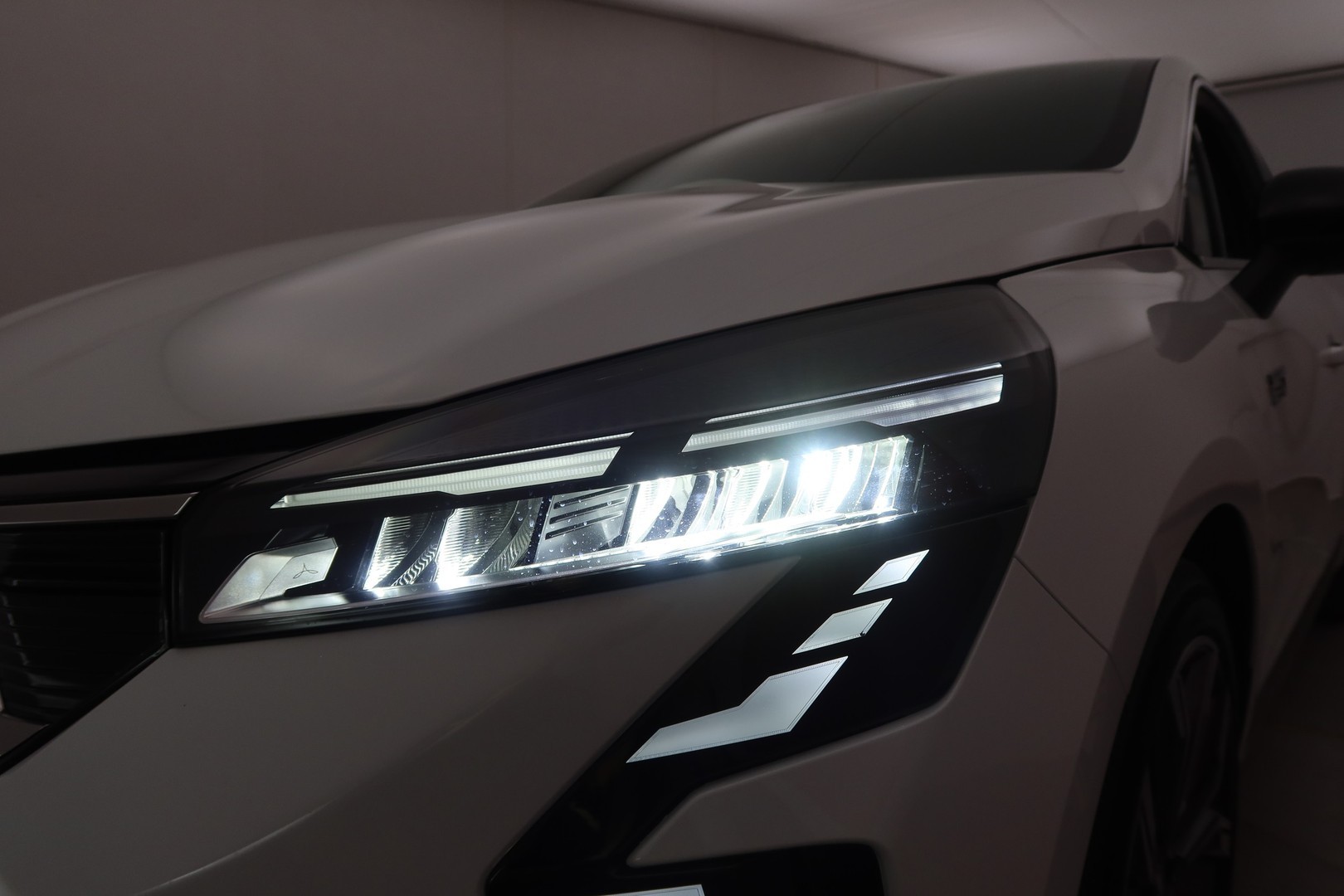 MITSUBISHI Colt 2024