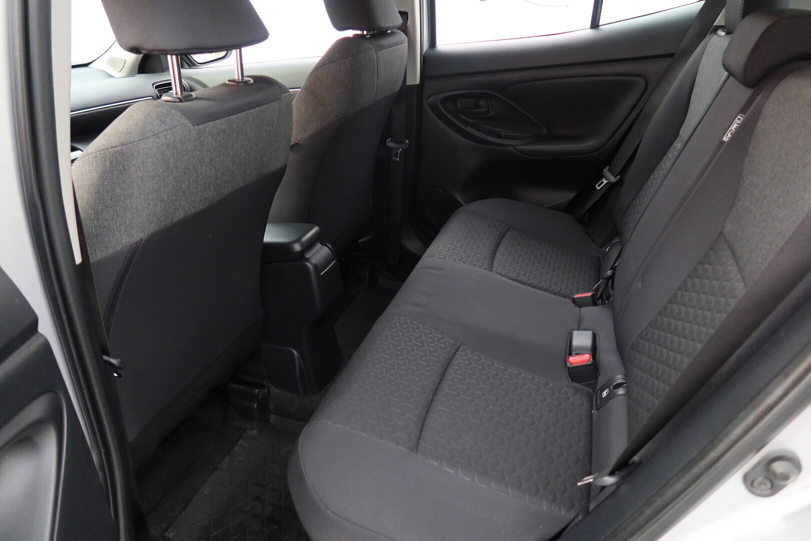 TOYOTA Yaris Cross 2024