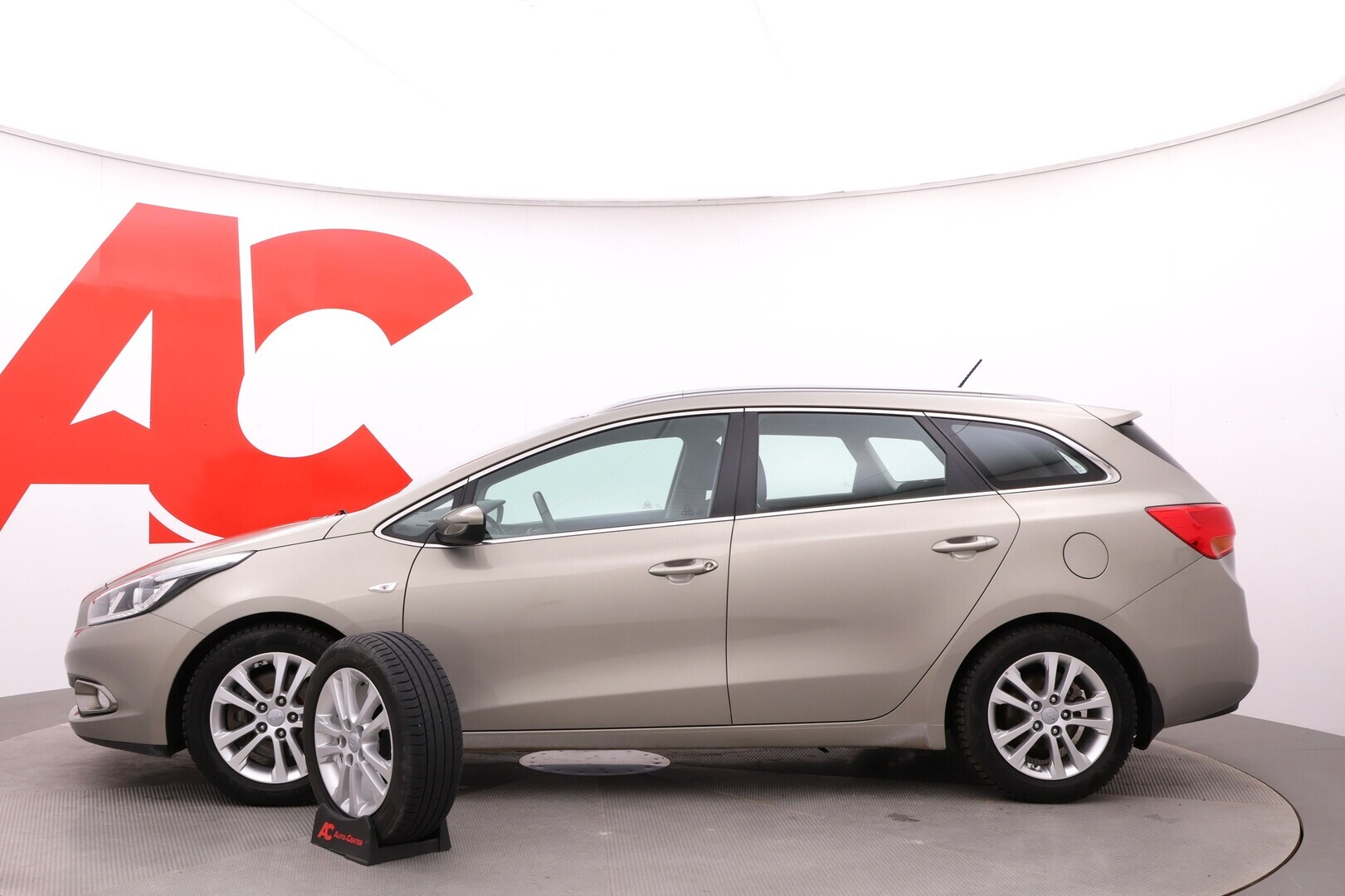 KIA cee'd 2014
