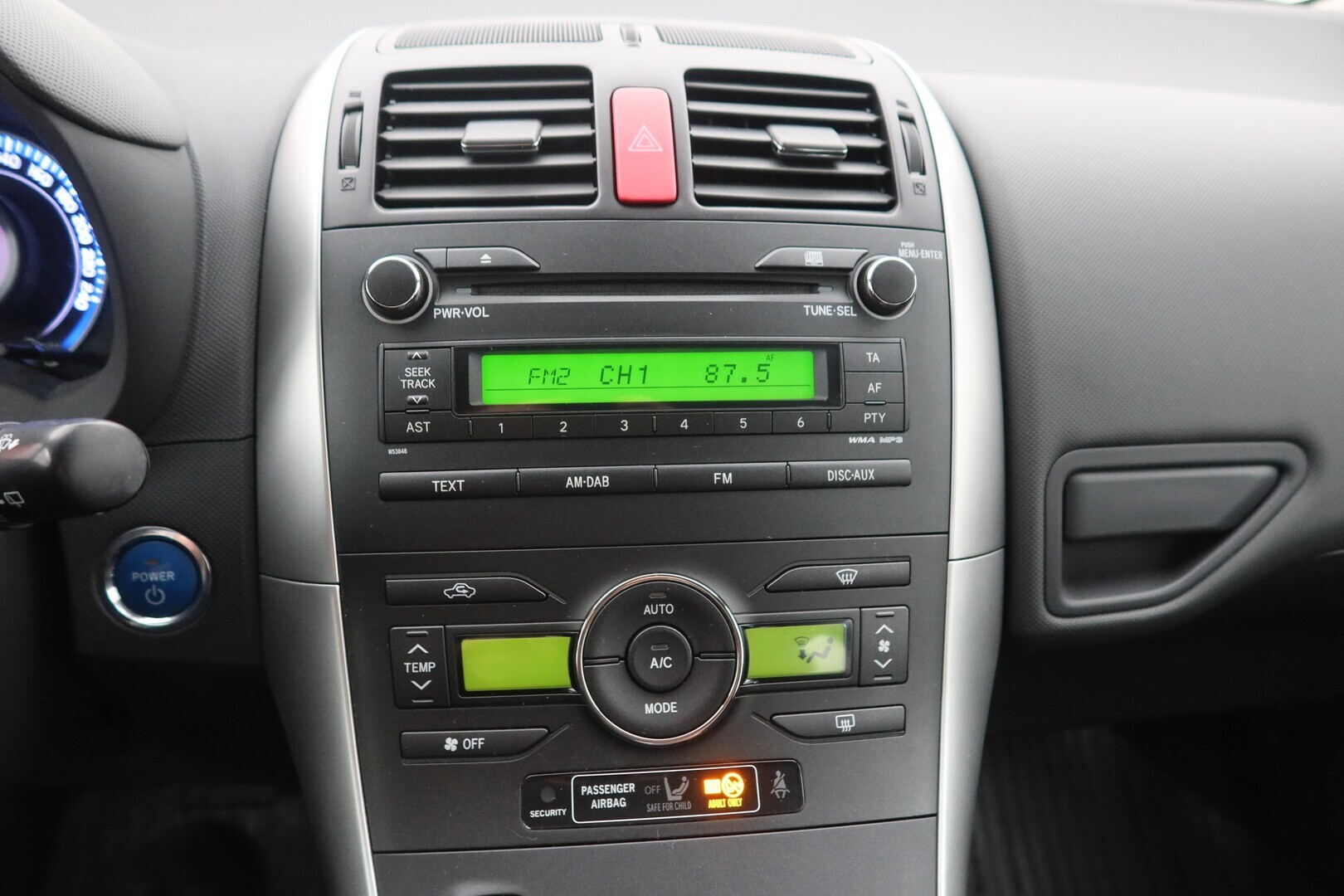 TOYOTA Auris 2010