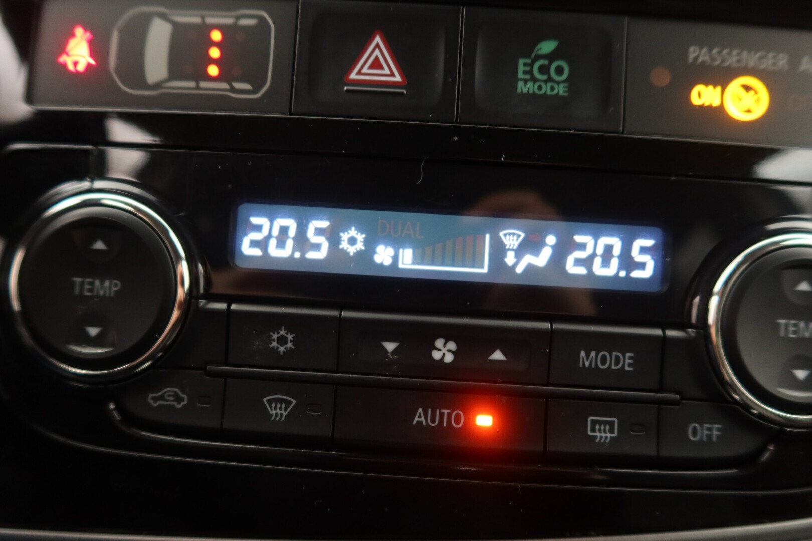 MITSUBISHI Outlander PHEV 2018