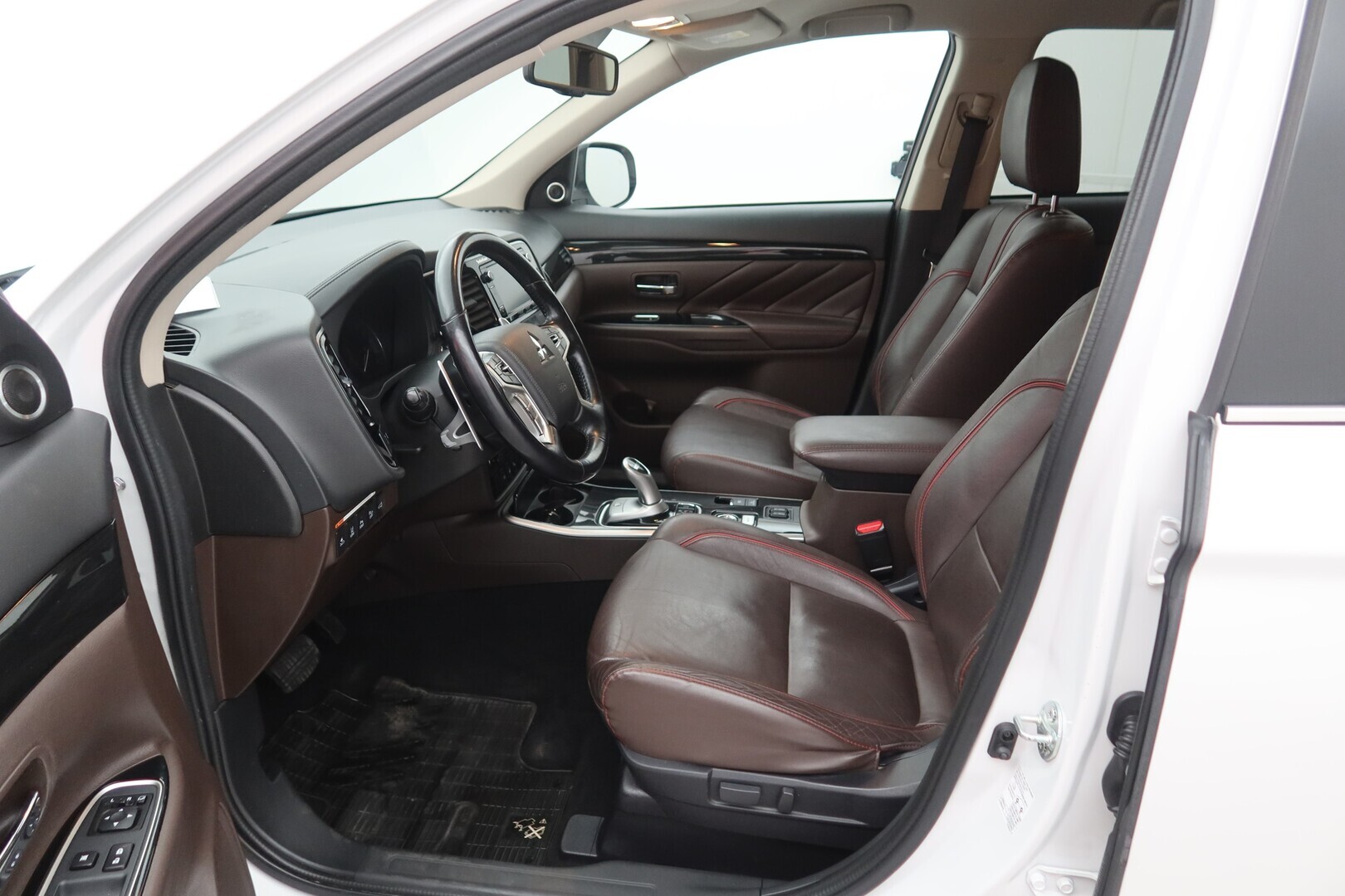 MITSUBISHI Outlander PHEV 2018