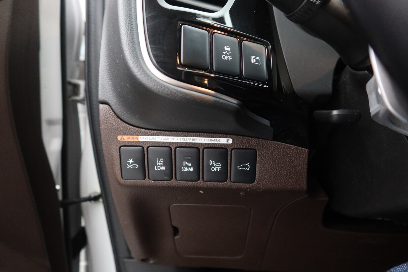 MITSUBISHI Outlander PHEV 2018