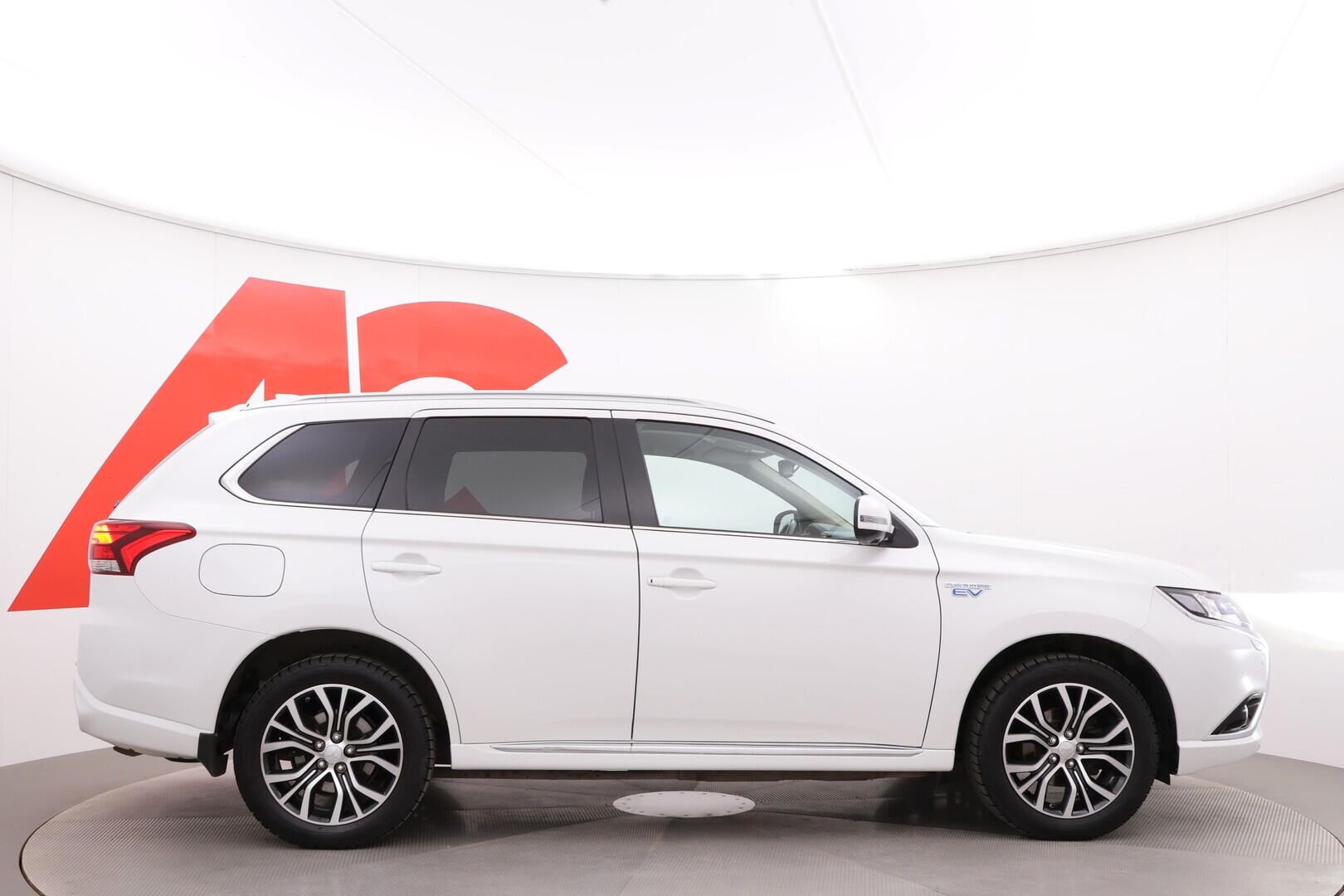 MITSUBISHI Outlander PHEV 2018